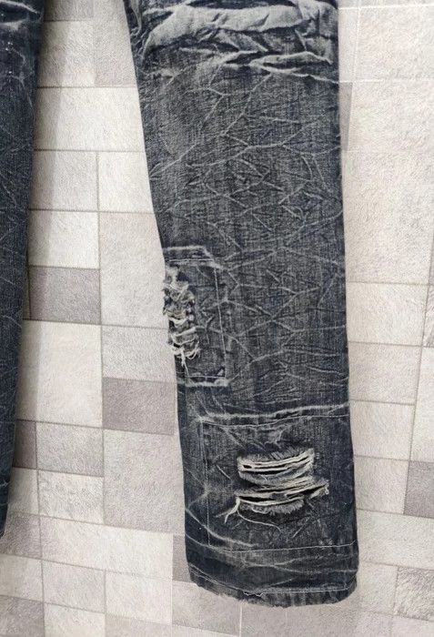 Japanese Brand LOWBOX Ripped Distressed Punk Rock Denim Jeans Size US 32 / EU 48 - 8 Thumbnail