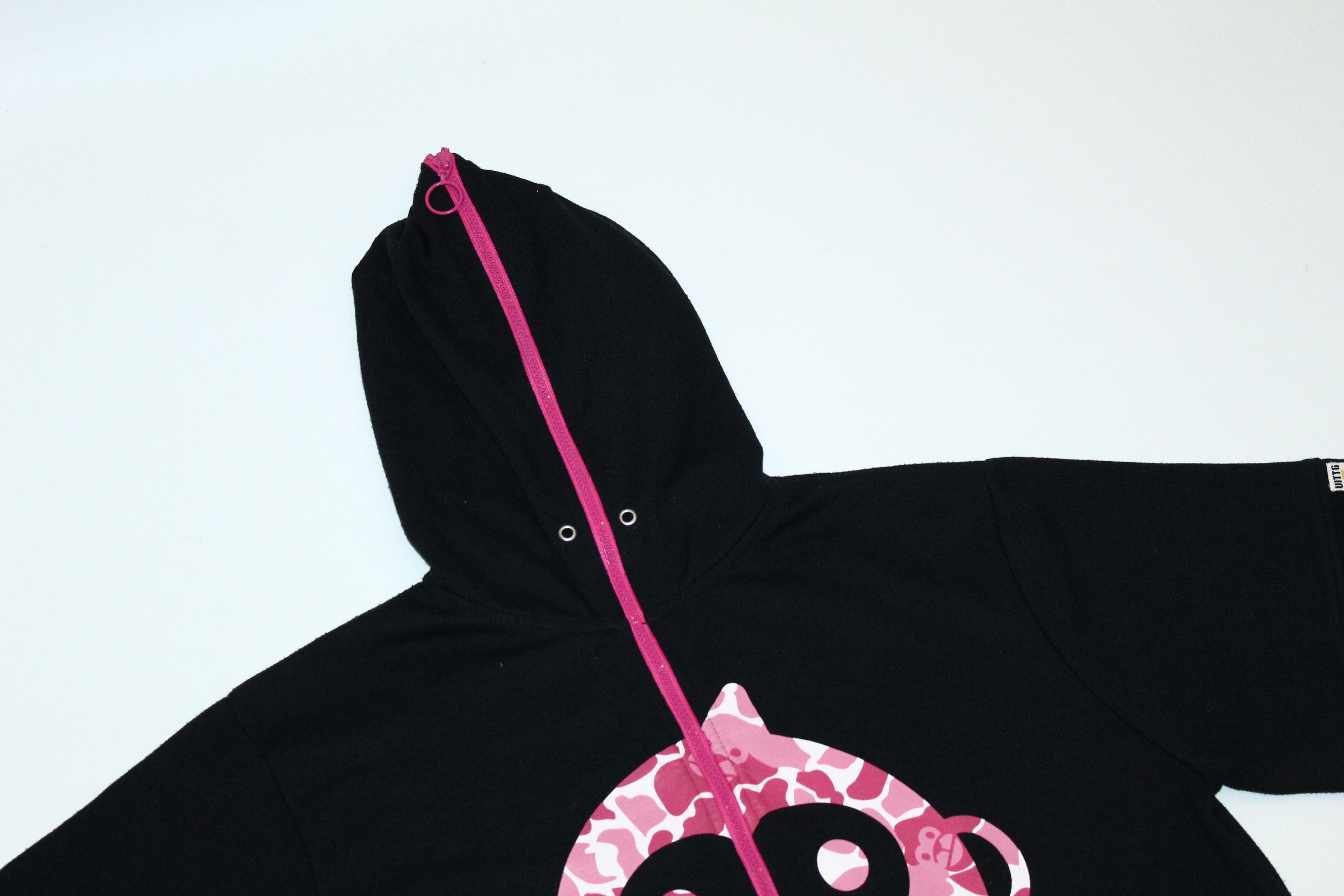 Japanese Brand VTG UITTG Baby Iconic Loved Monkey Print in Camo Zip Hoodie Size US L / EU 52-54 / 3 - 4 Thumbnail