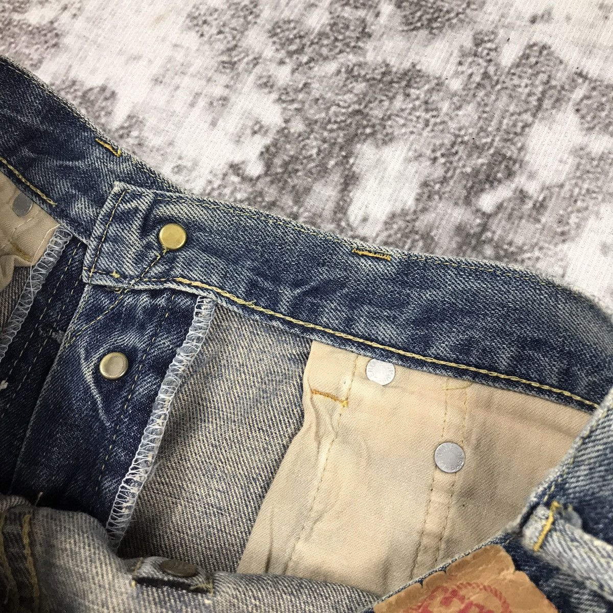 Denime Vintage Denime Japan Light Wash Selvedge Distressed Jeans Size US 29 - 21 Thumbnail