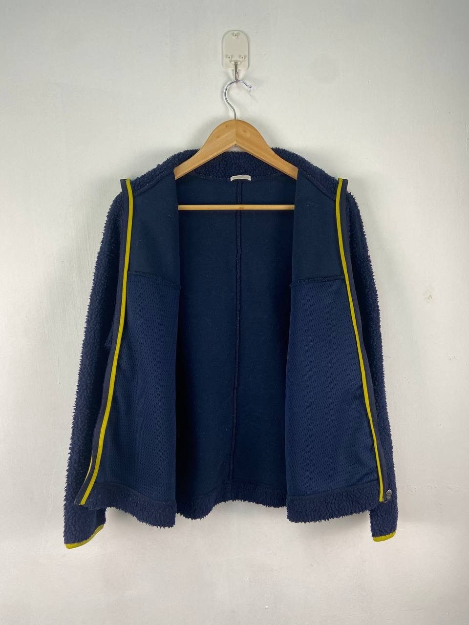 Japanese Brand 🇯🇵 GU Japanese Fleece Sherpa Jacket Deep Pile Retro Size US L / EU 52-54 / 3 - 2 Thumbnail