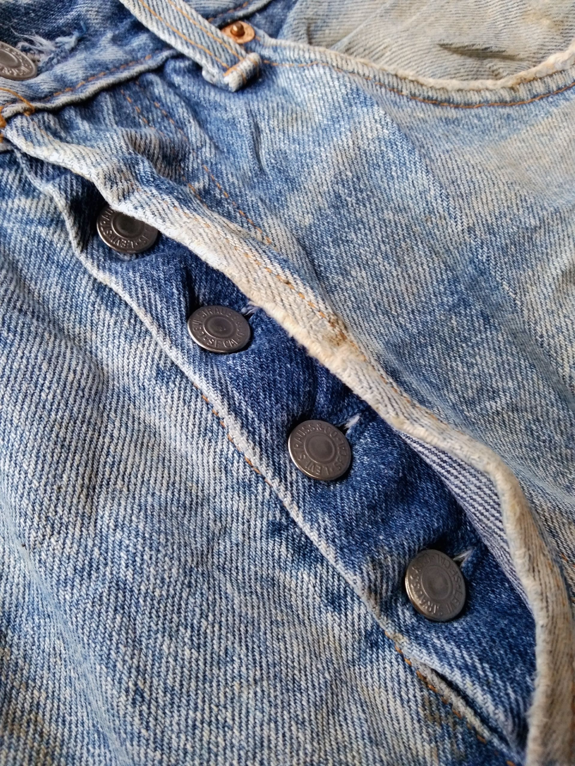 Levi's 90s Vintage Levi's 501 Made In USA Distressed Jeans 32x28 Size US 32 / EU 48 - 8 Thumbnail
