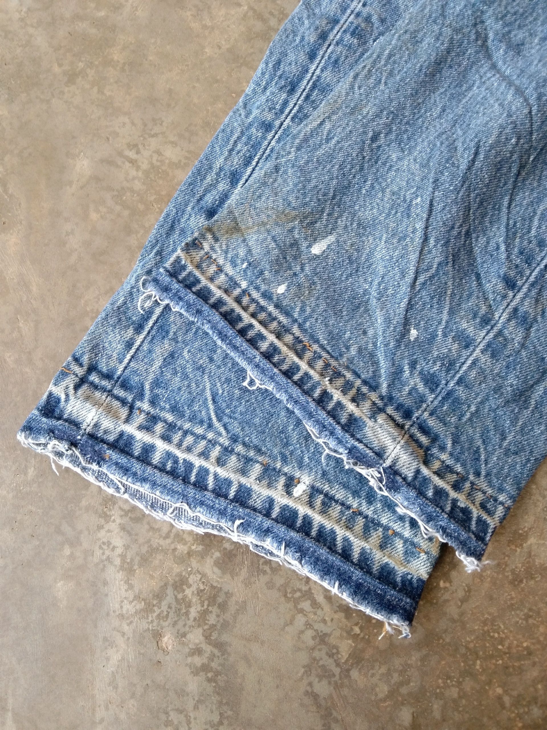Levi's 90s Vintage Levi's 501 Made In USA Distressed Jeans 32x28 Size US 32 / EU 48 - 6 Thumbnail