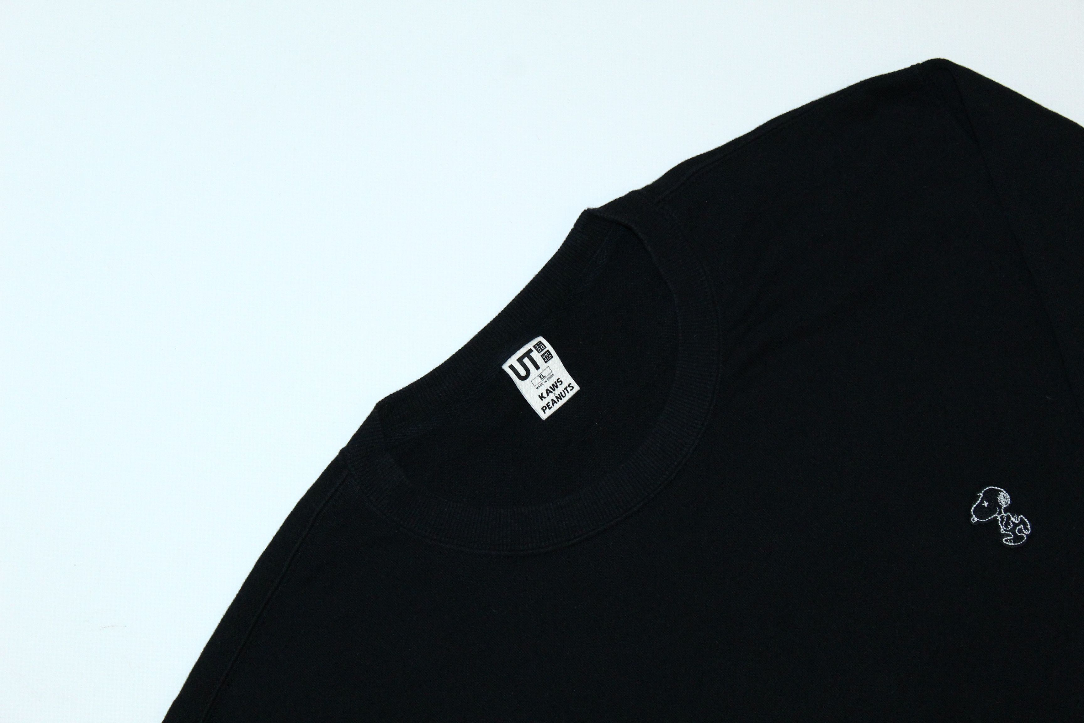 Kaws × Uniqlo Uniqlo x Kaws Sesame Street Hype Printed Crew Sweatshirt Size US XL / EU 56 / 4 - 4 Thumbnail