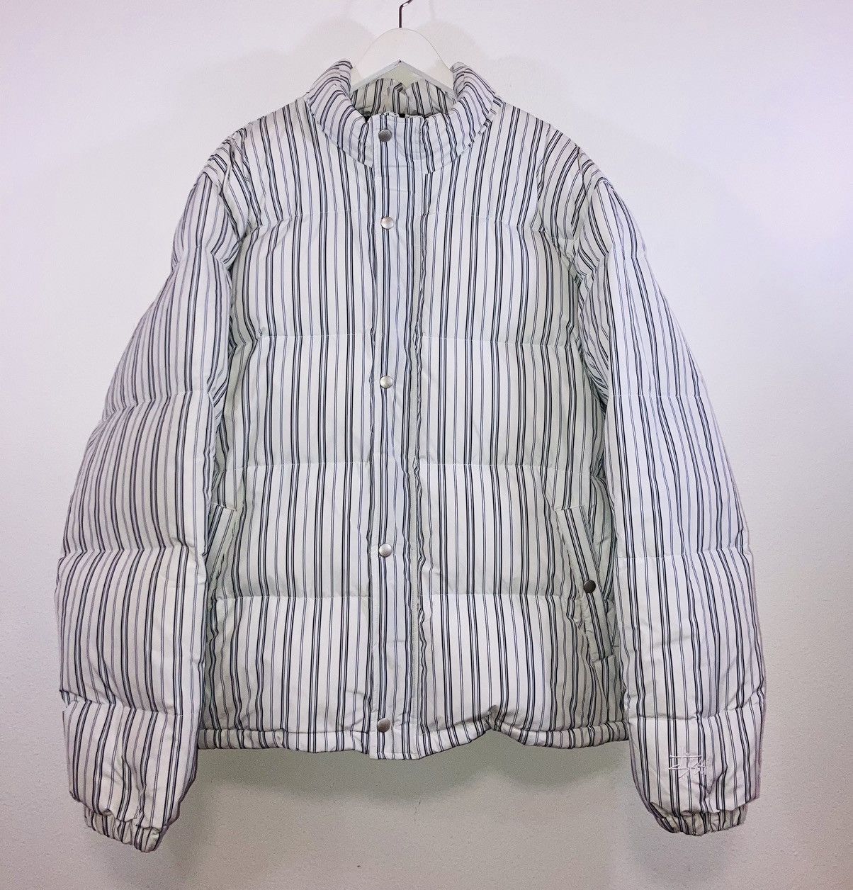 image of Stussy Stripe Down Puffer Jacket in White, Men's (Size XL)