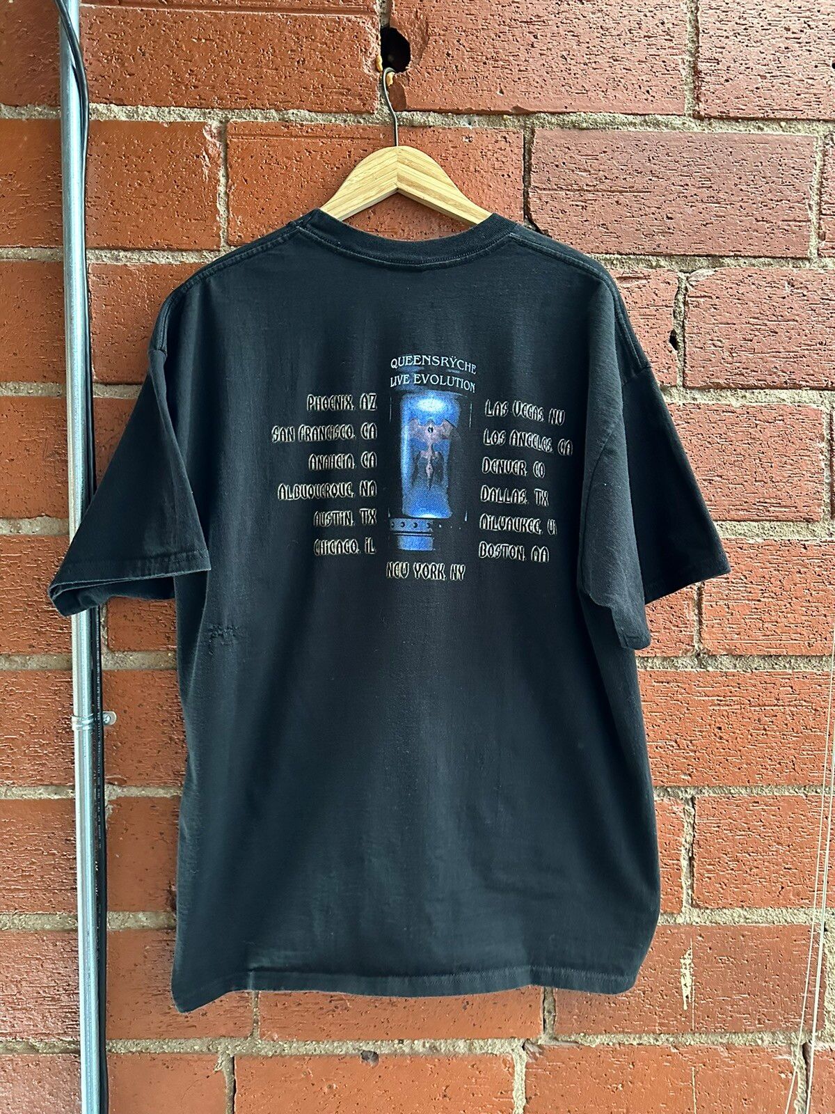 Vintage Vintage 2001 Queensryche Live Evolution Tour Shirt Size US XL / EU 56 / 4 - 4 Thumbnail