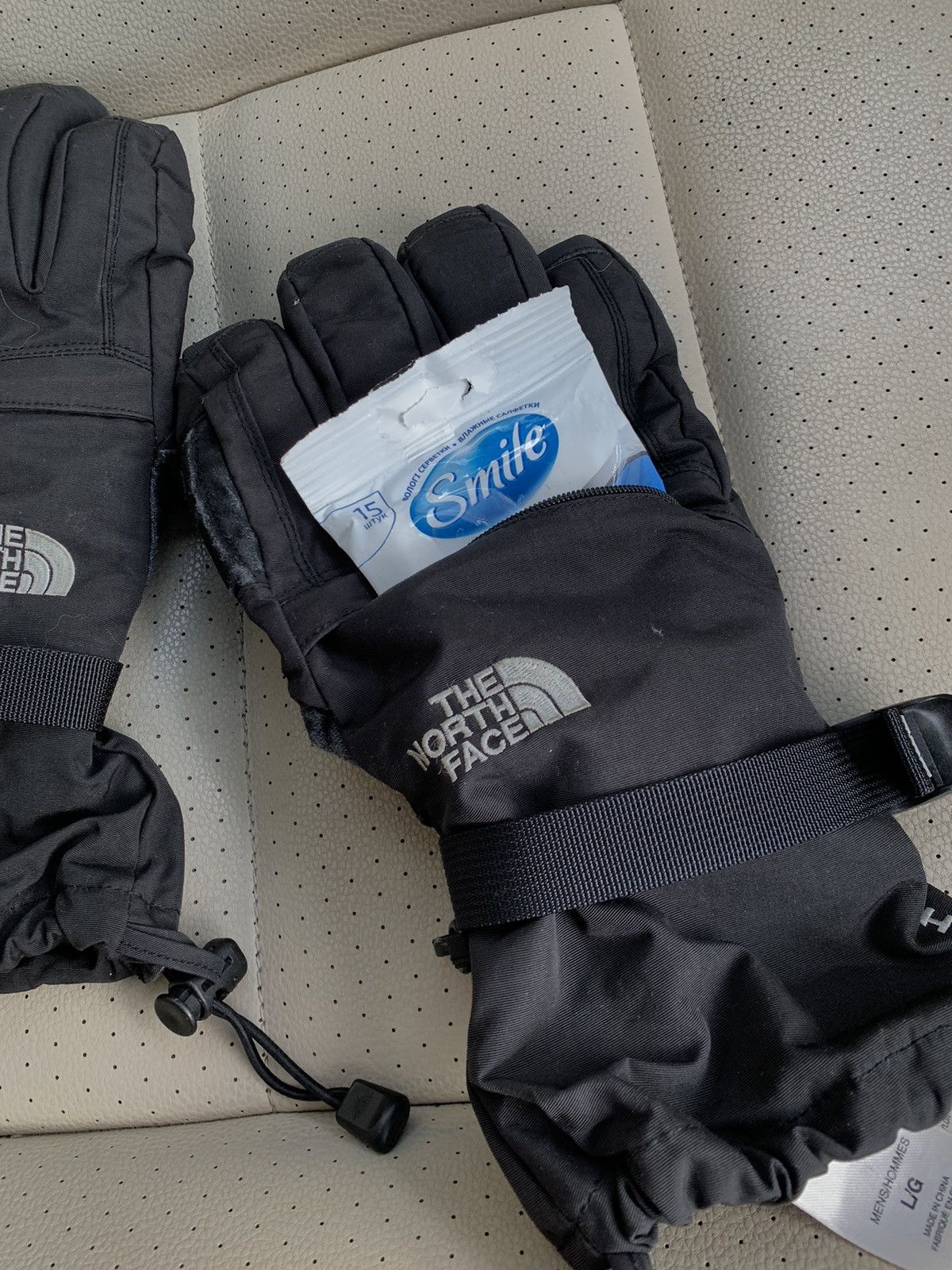Other 🧤The North Face Hyvent vintage black pocket logo gloves Size ONE SIZE - 5 Thumbnail