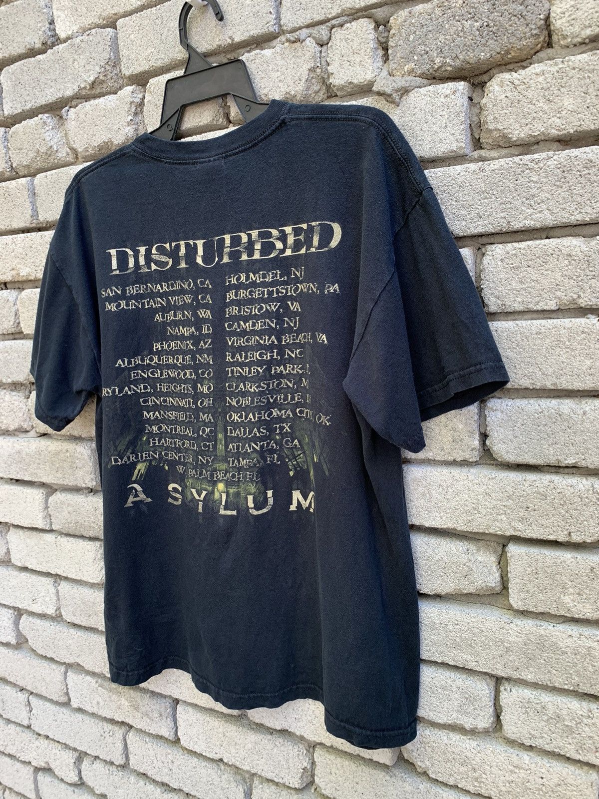 Band Tees Disturbed Asylum Band T Shirt Size US L / EU 52-54 / 3 - 7 Thumbnail