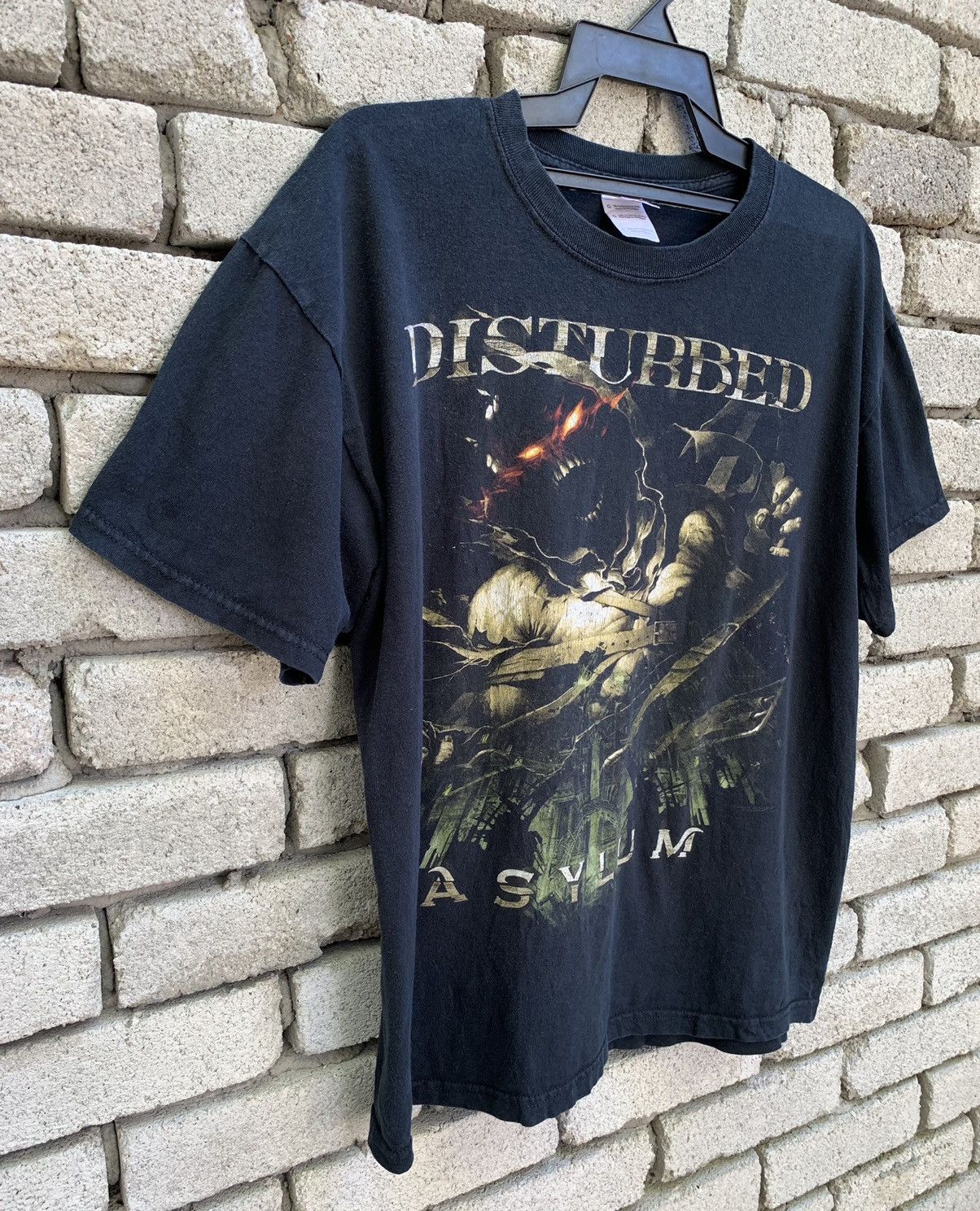 Band Tees Disturbed Asylum Band T Shirt Size US L / EU 52-54 / 3 - 4 Thumbnail