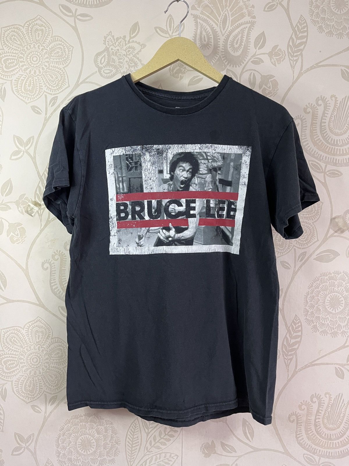 Vintage Vintage Y2K Bruce Lee Enter The Dragon TShirt Size US M / EU 48-50 / 2 - 1 Thumbnail