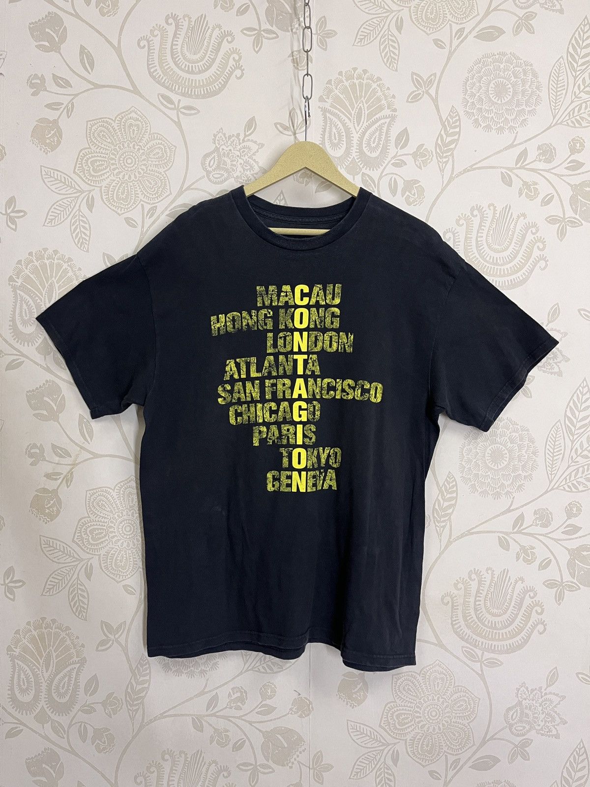 Warner Bros COVID19 Outbreak Contagion Pandemic Warner Bros Movie TShirt Size US L / EU 52-54 / 3 - 1 Thumbnail