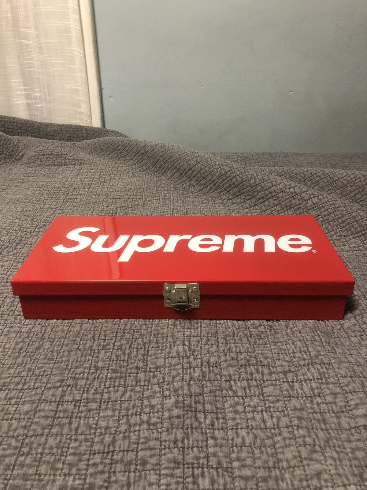 Supreme Large Storage Tin Size ONE SIZE - 6 Thumbnail