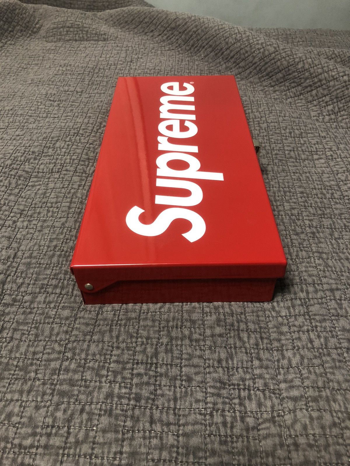 Supreme Large Storage Tin Size ONE SIZE - 4 Thumbnail