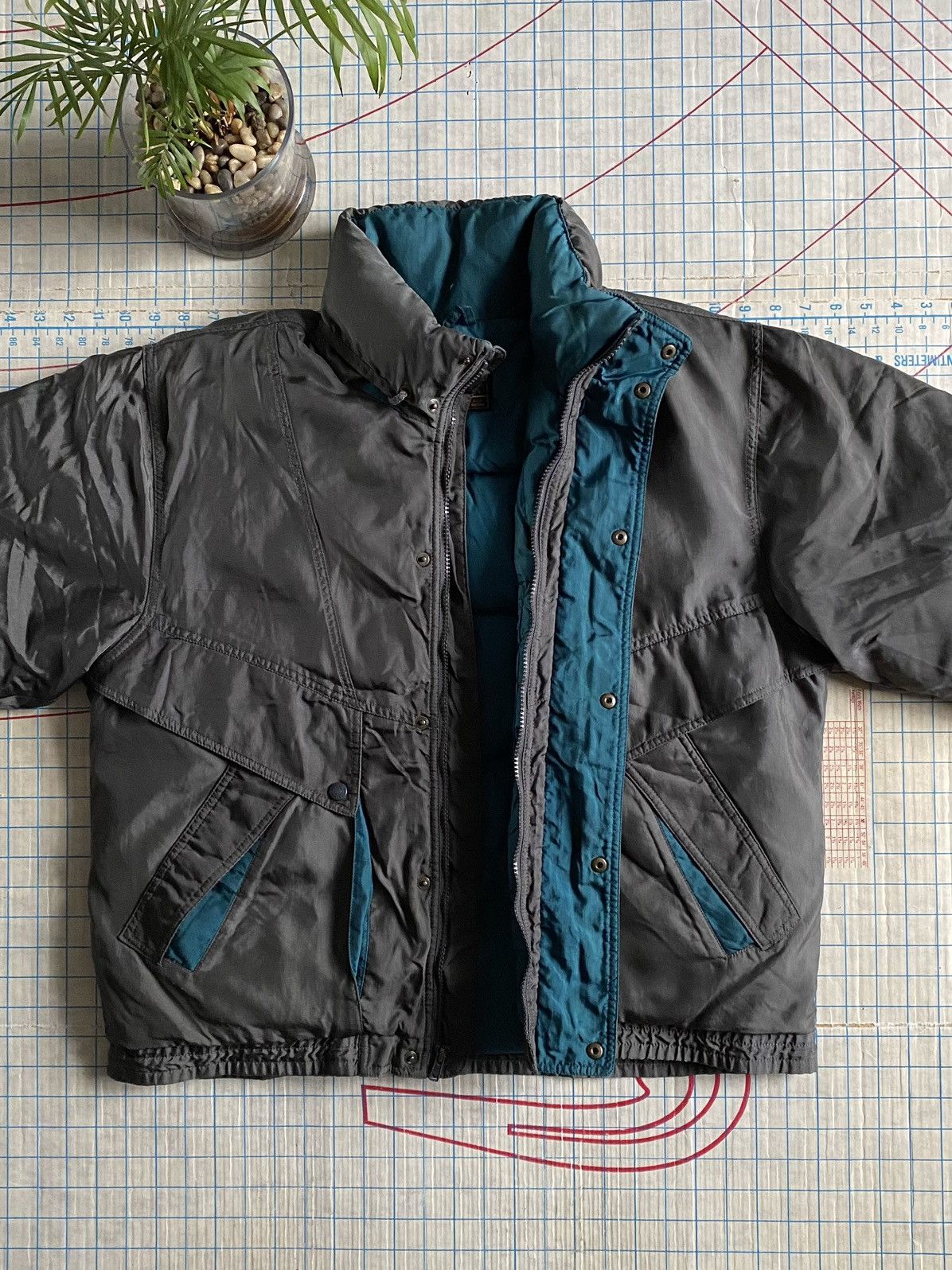 Eddie Bauer × Vintage Vintage Eddie Bauer Down Filled Goretex Puffer Style Jacket Size US M / EU 48-50 / 2 - 7 Thumbnail