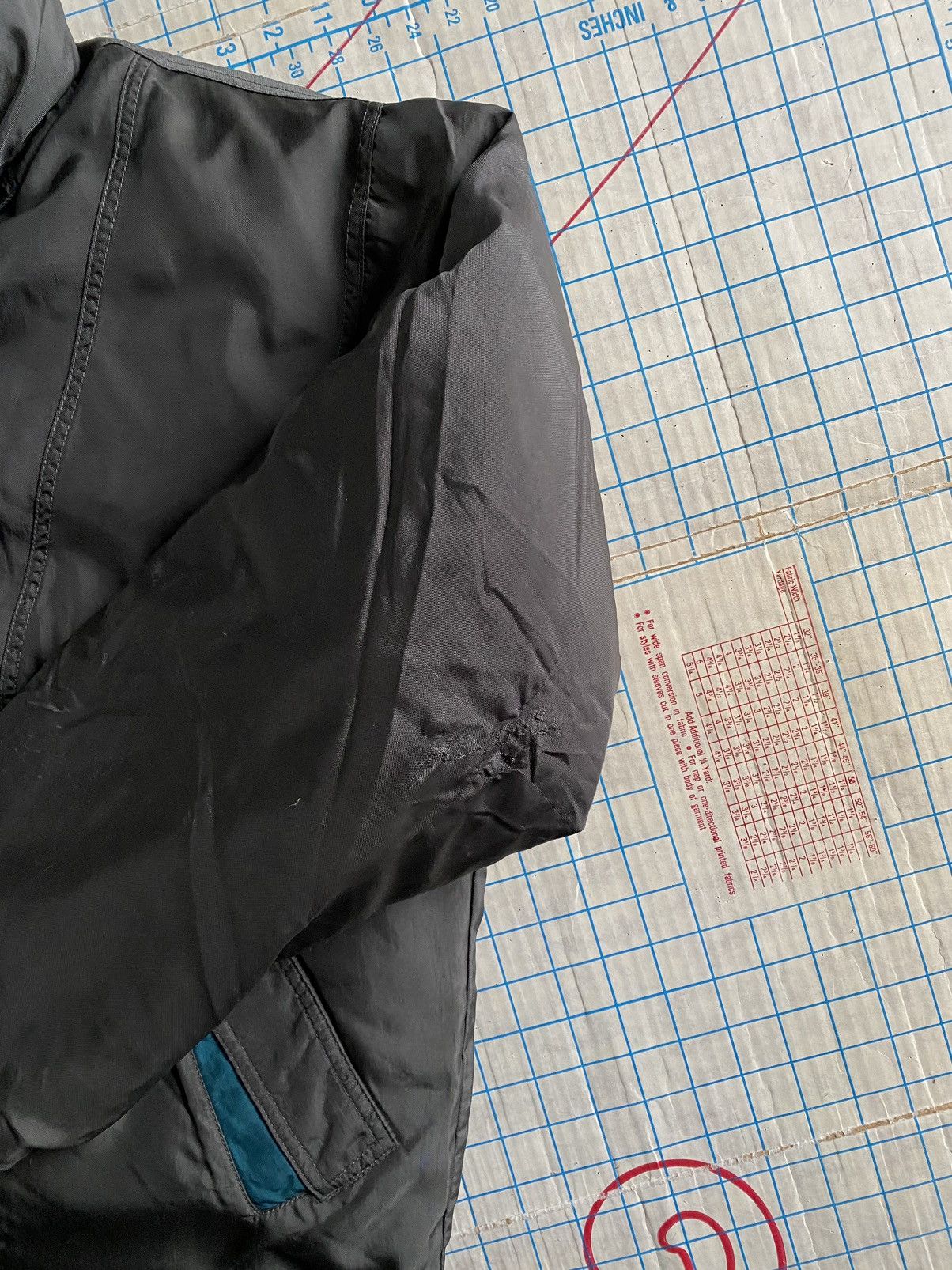 Eddie Bauer × Vintage Vintage Eddie Bauer Down Filled Goretex Puffer Style Jacket Size US M / EU 48-50 / 2 - 4 Thumbnail