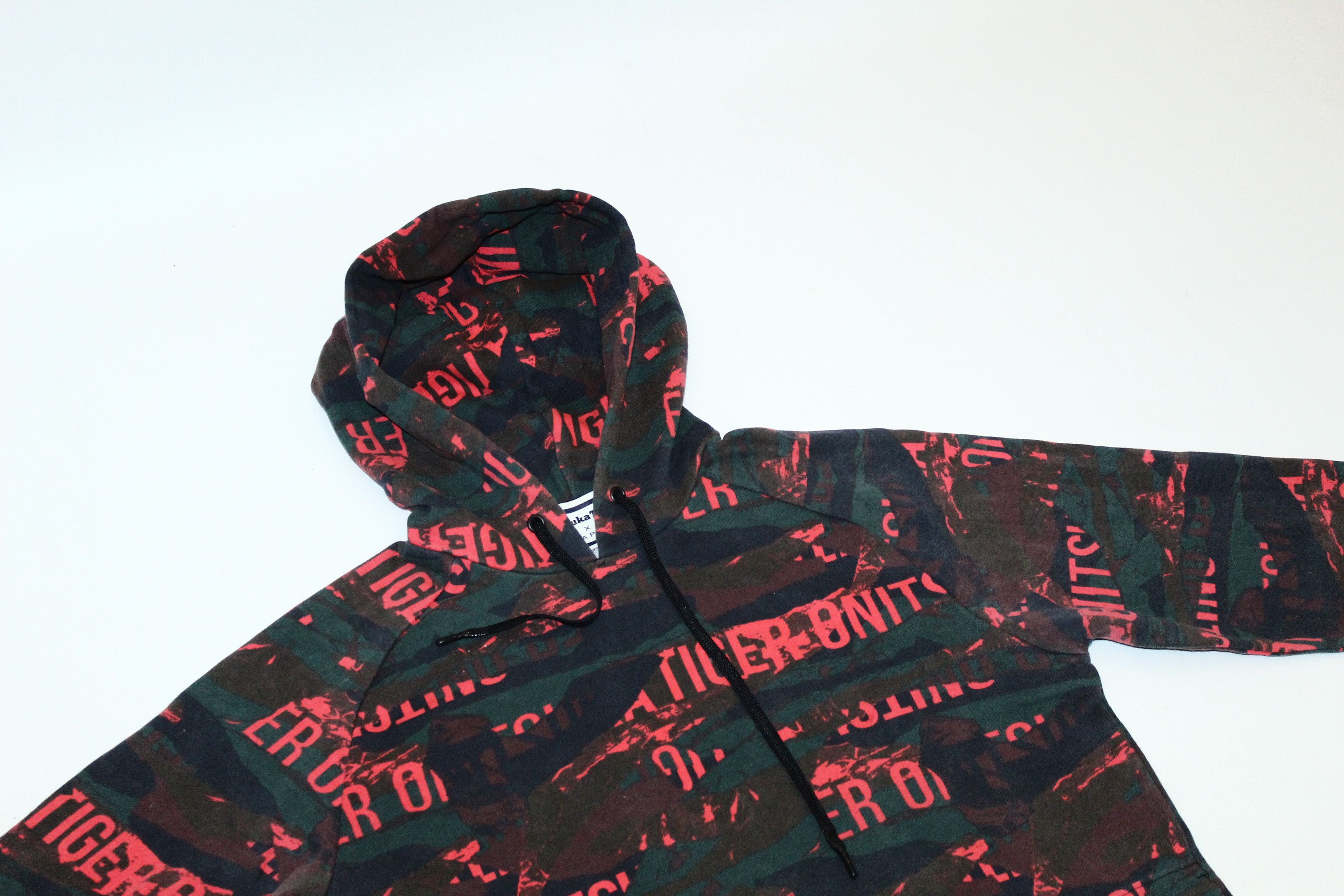 Andrea Pompilio GRAIL💥 Andrea Pompilio x Onitsuka Tiger Asics Camo Hoodie Size US L / EU 52-54 / 3 - 3 Thumbnail