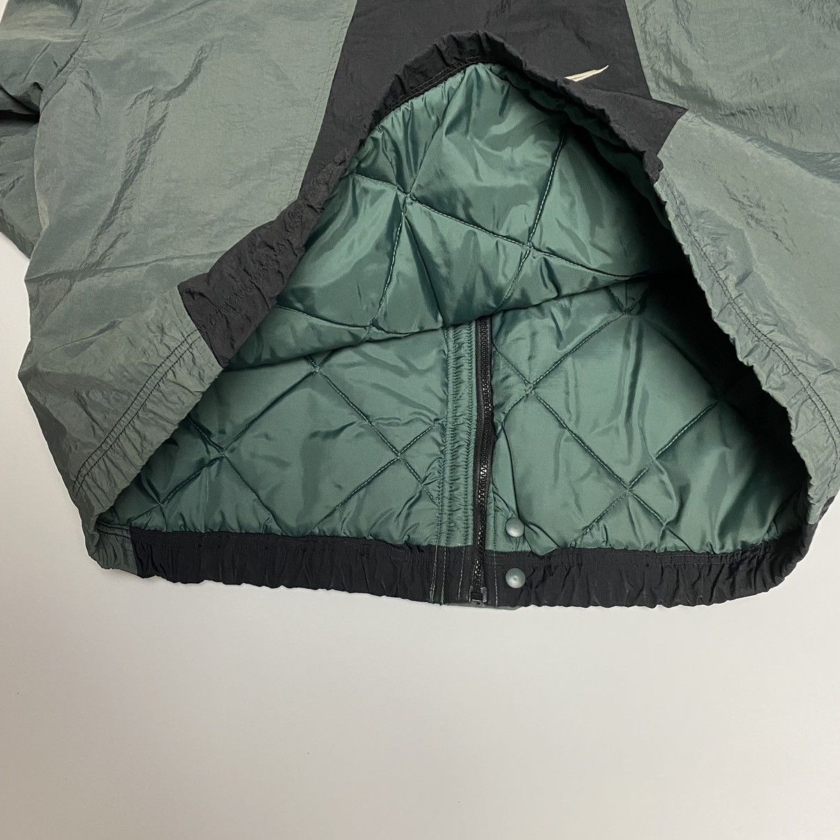 Nike Vintage Y2K 90s Rare Green Nike Winter Jacket XL Size US XL / EU 56 / 4 - 9 Thumbnail