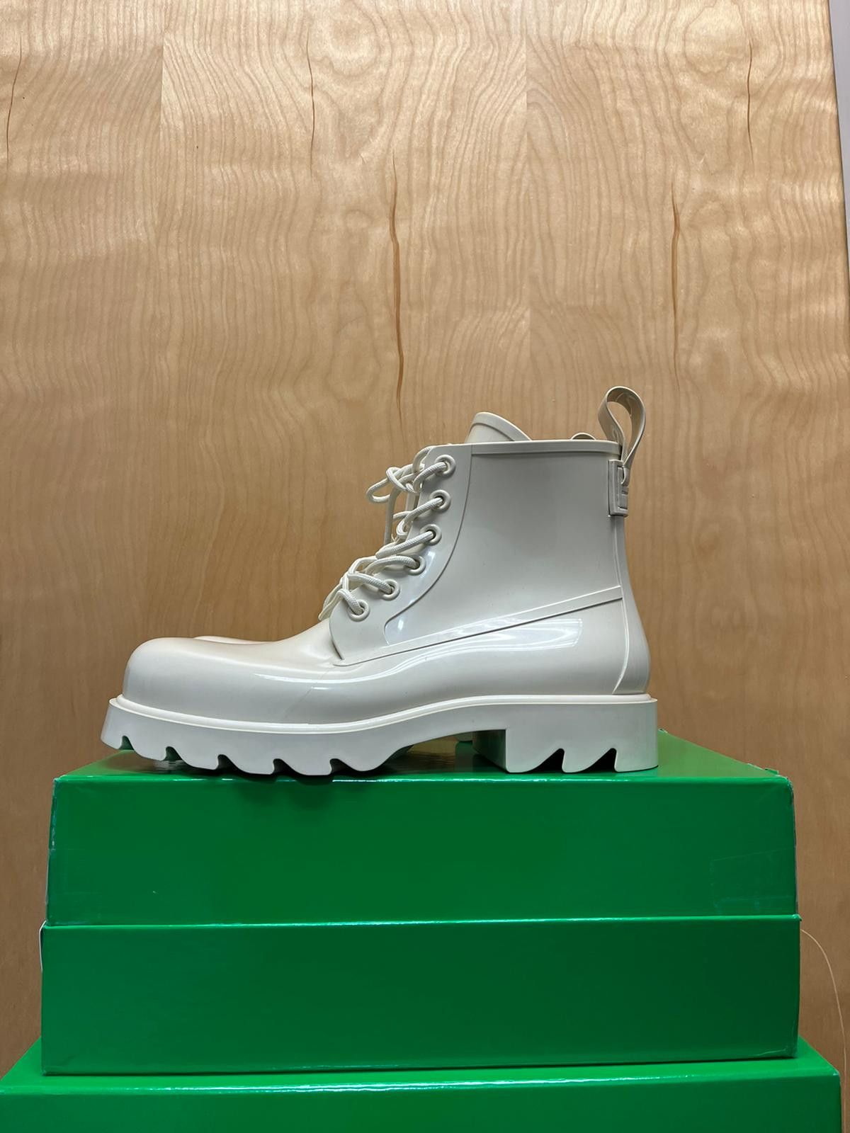 Bottega Veneta Stride Ankle Boot in Sea Salt Size US 9 / EU 42 - 1 Thumbnail