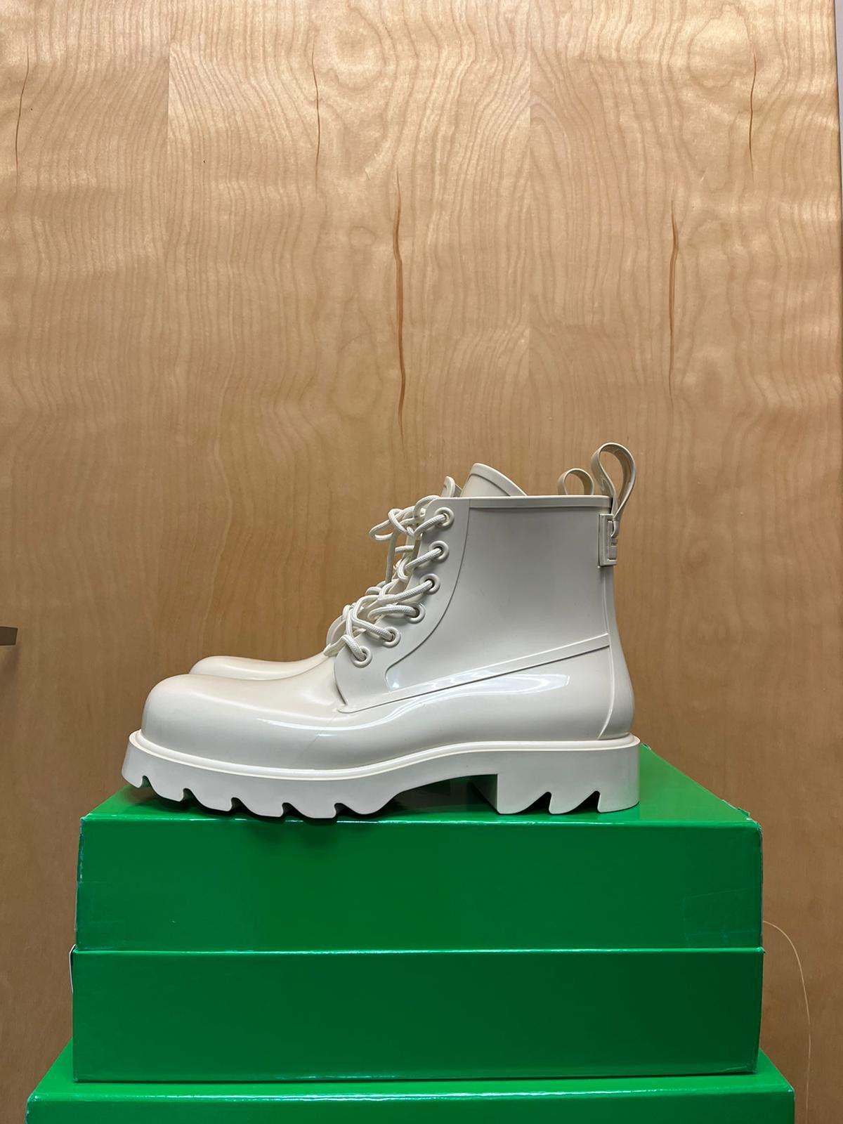 Bottega Veneta Stride Ankle Boot in Sea Salt Size US 9 / EU 42 - 2 Thumbnail
