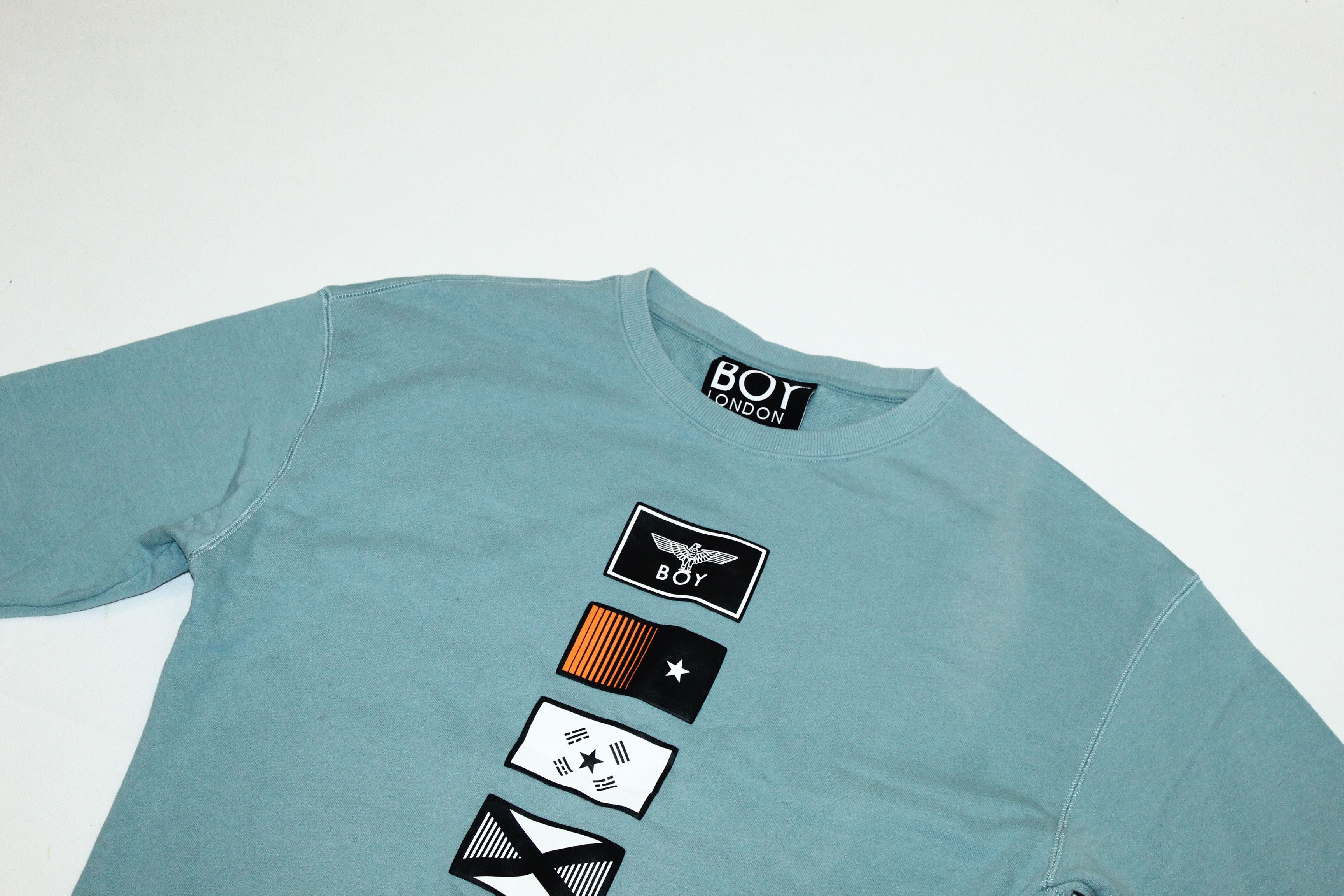 Boy London BOY London Sun Bleached Print Flags Graphic Sweatshirt Size US M / EU 48-50 / 2 - 2 Thumbnail