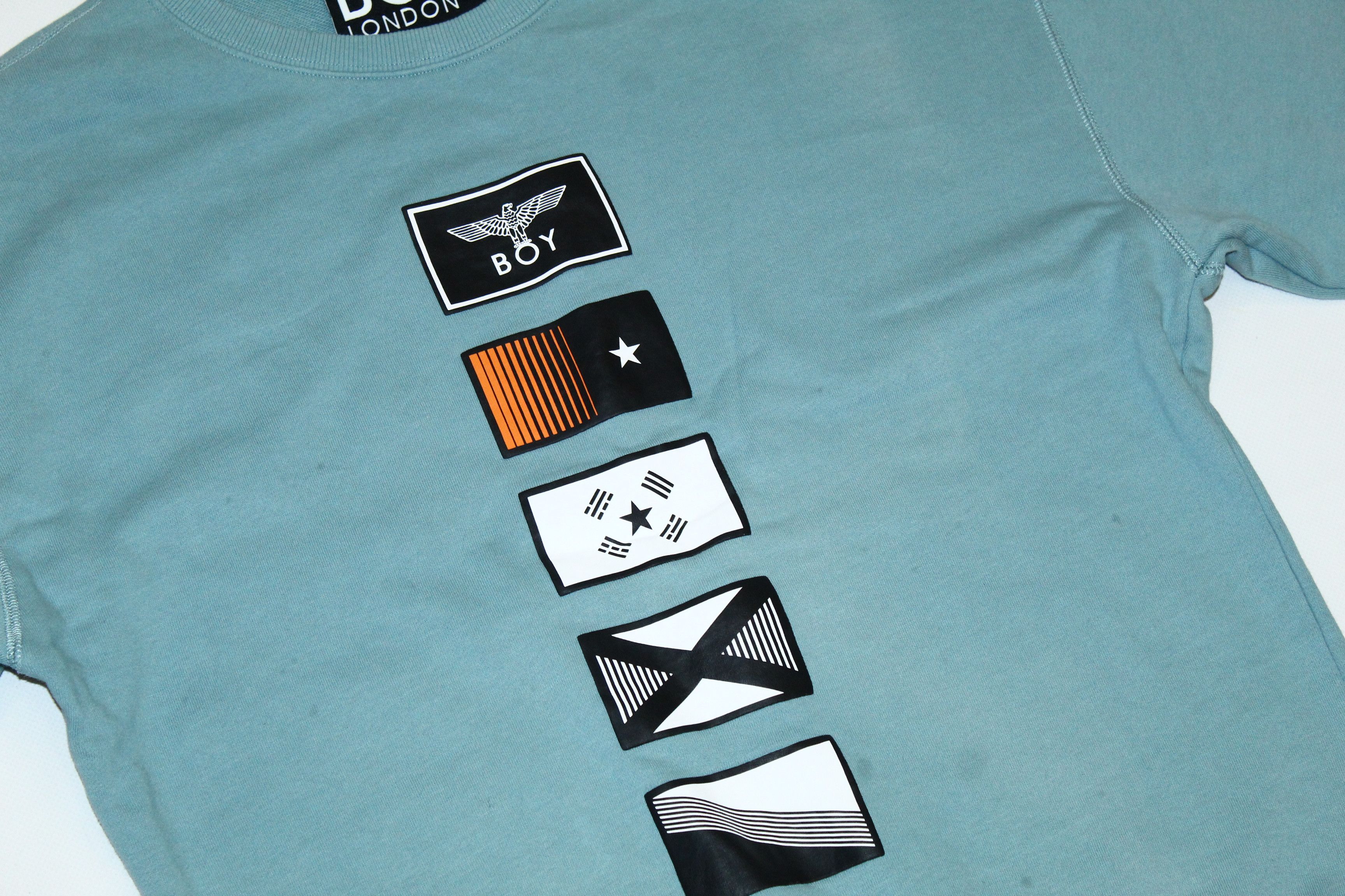 Boy London BOY London Sun Bleached Print Flags Graphic Sweatshirt Size US M / EU 48-50 / 2 - 9 Thumbnail