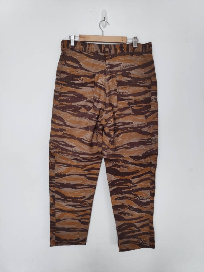 Hysteric Glamour Rare! Hysteric Glamour camouflage Pant Army Pant Size US 34 / EU 50 - 3 Thumbnail