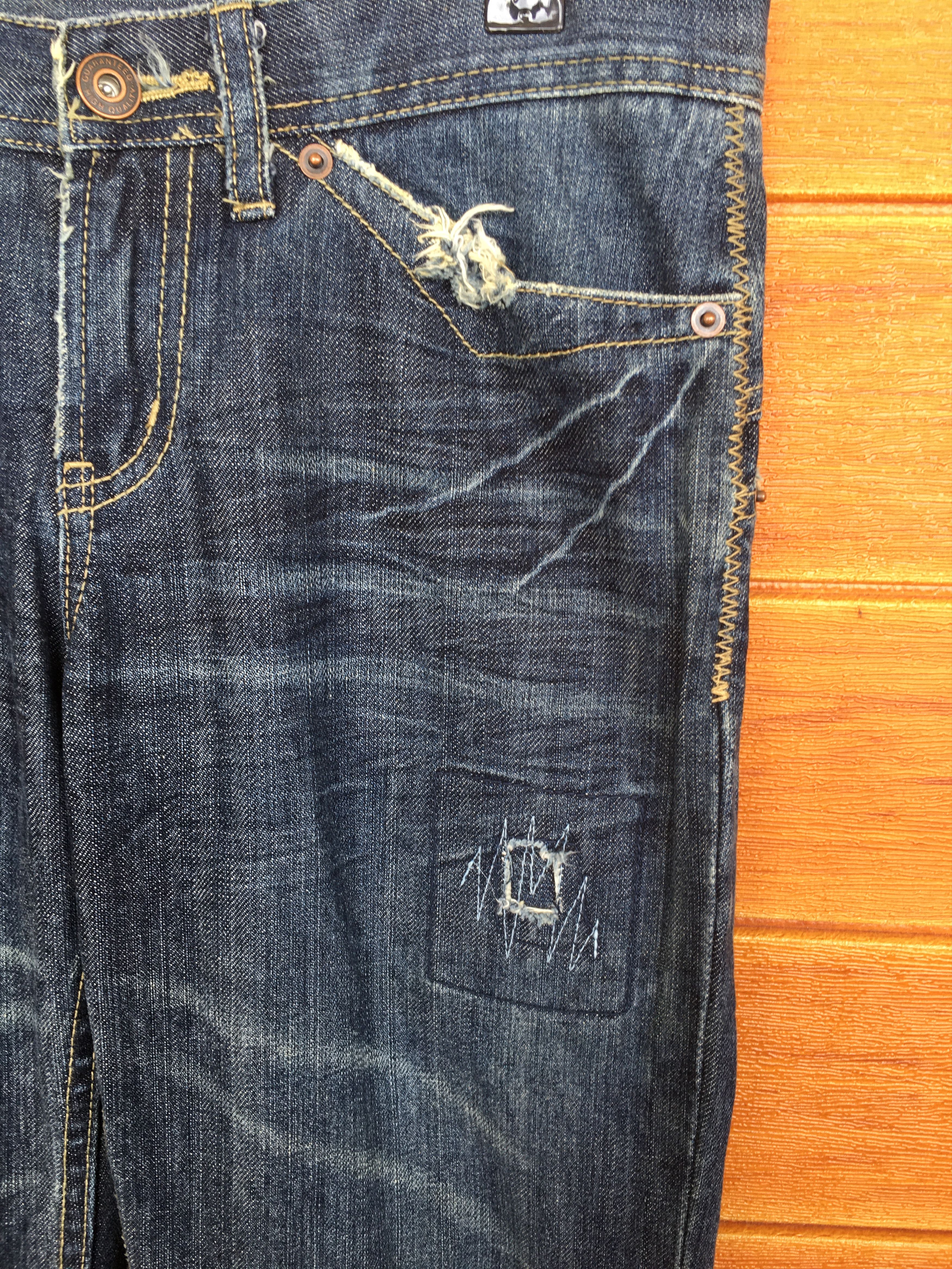 Japanese Brand Japanese Brand Buckle Back Distressed Denim Jeans Size US 31 - 4 Thumbnail