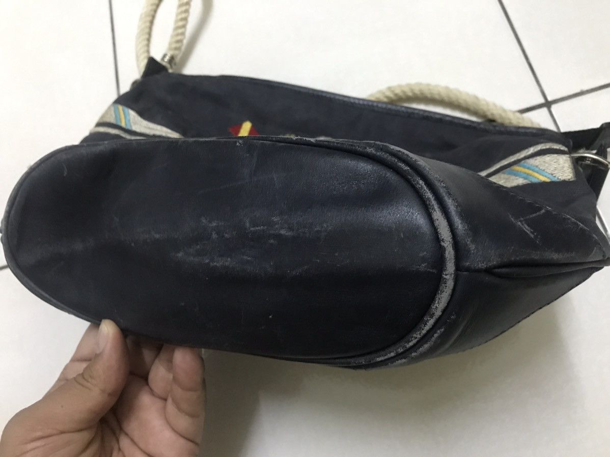 Gucci × Vintage Vintage Gucci Crossbody Bags / Shoulder Bags Limited Design Size ONE SIZE - 13 Thumbnail