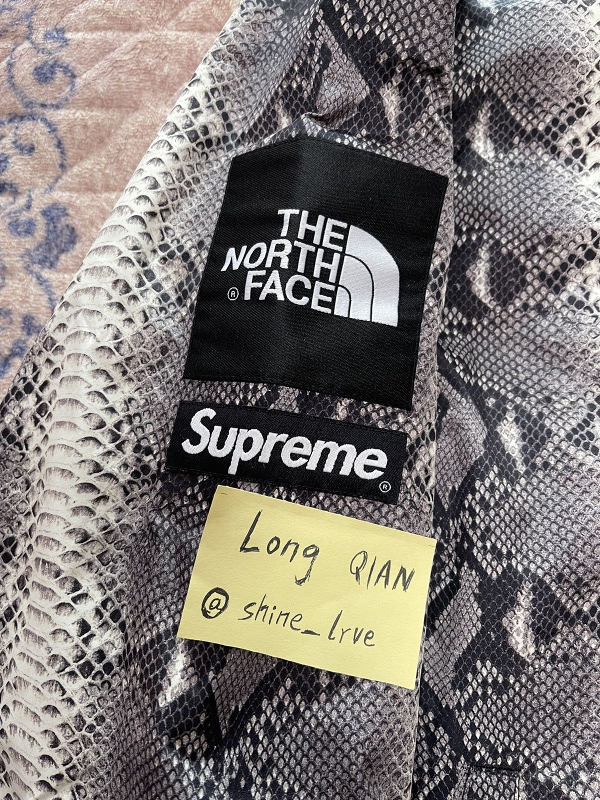 Supreme × The North Face Supreme tnf the north face snakeskin taped seam coach Jacket Size US M / EU 48-50 / 2 - 4 Thumbnail