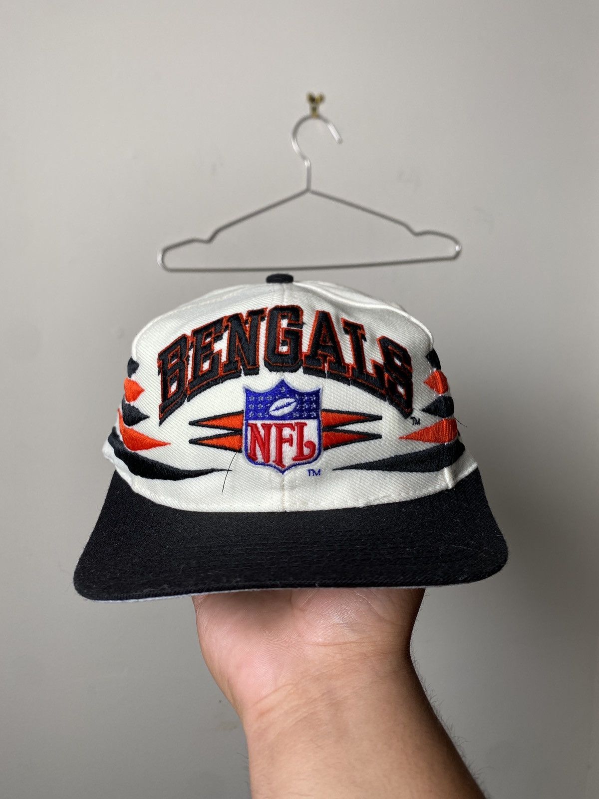 Vintage Cincinnati Bengals Logo Athletic Diamond Snapback Football Hat –  Stuck In The 90s Sports