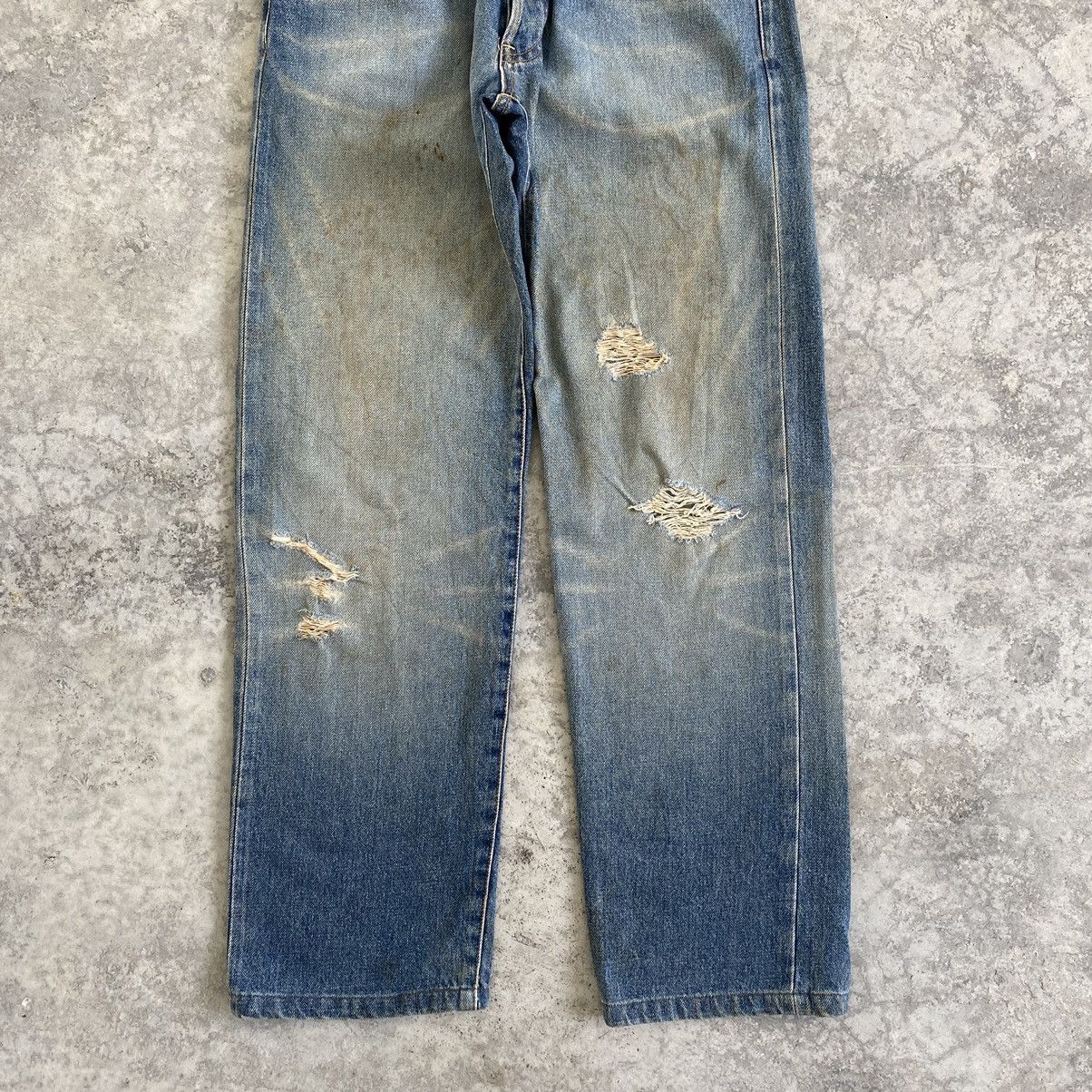 Studio D'Artisan VTG Studio D’Artisan Faded Blue Ripped Dirty Selvedge Jeans Size US 29 - 3 Thumbnail