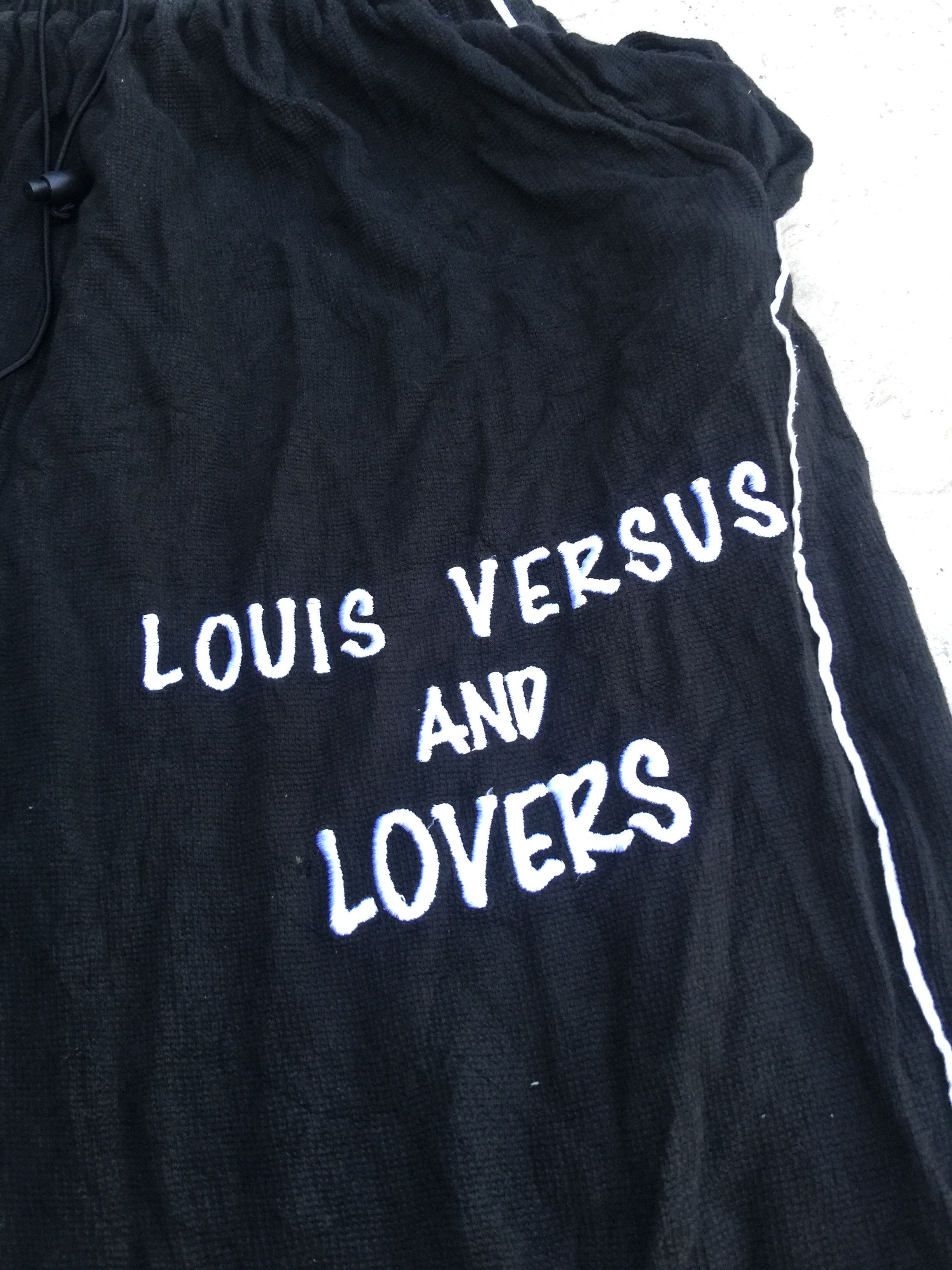 Designer × Japanese Brand × Vintage Vintage Louis Versus And Lovers Black Colour Sweatpantt Size US 31 - 5 Thumbnail