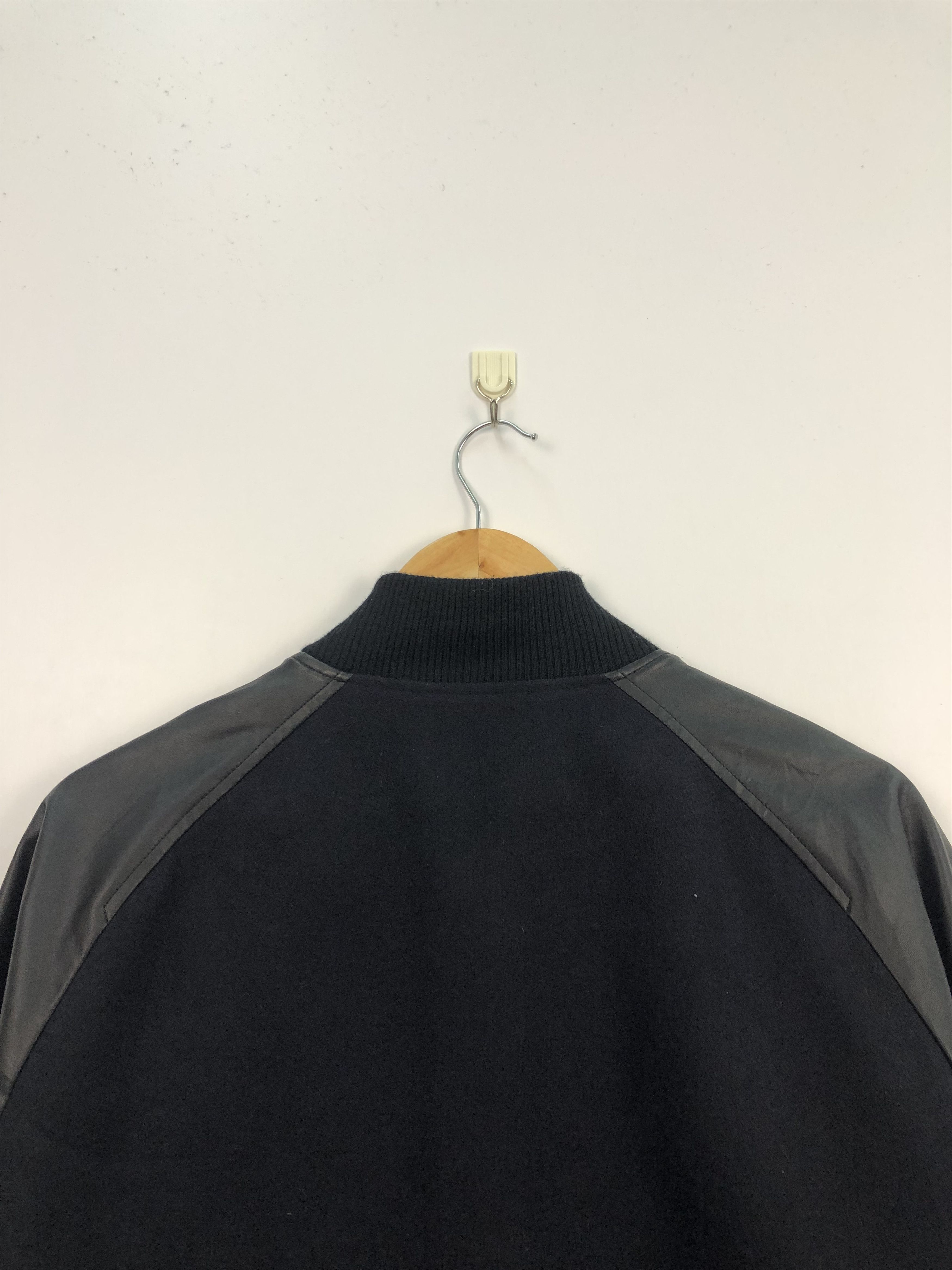 Japanese Brand Uniqlo Varsity Jacket Syntetic Leather Sleeve V0147 Size US L / EU 52-54 / 3 - 4 Thumbnail