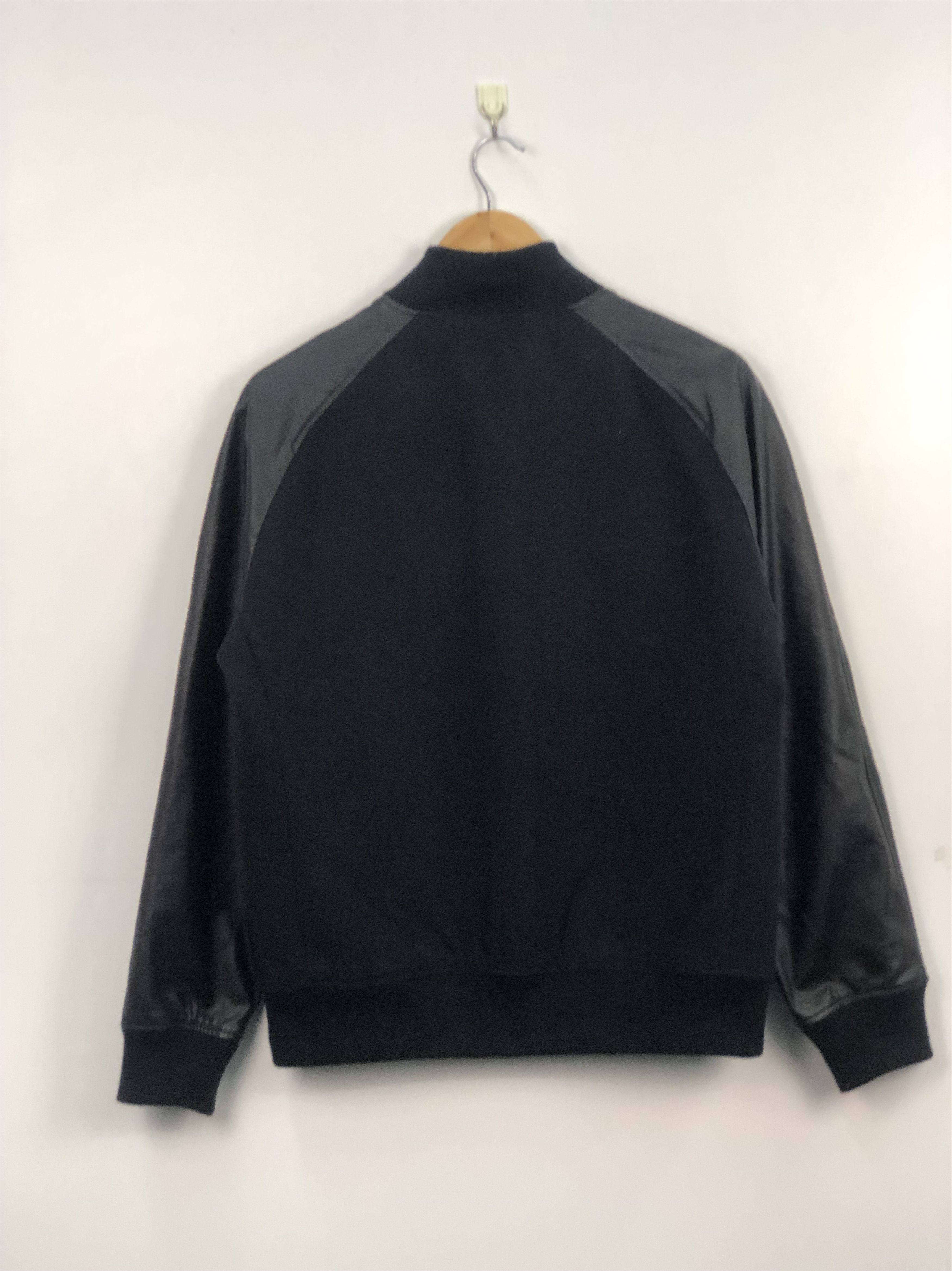 Japanese Brand Uniqlo Varsity Jacket Syntetic Leather Sleeve V0147 Size US L / EU 52-54 / 3 - 3 Thumbnail