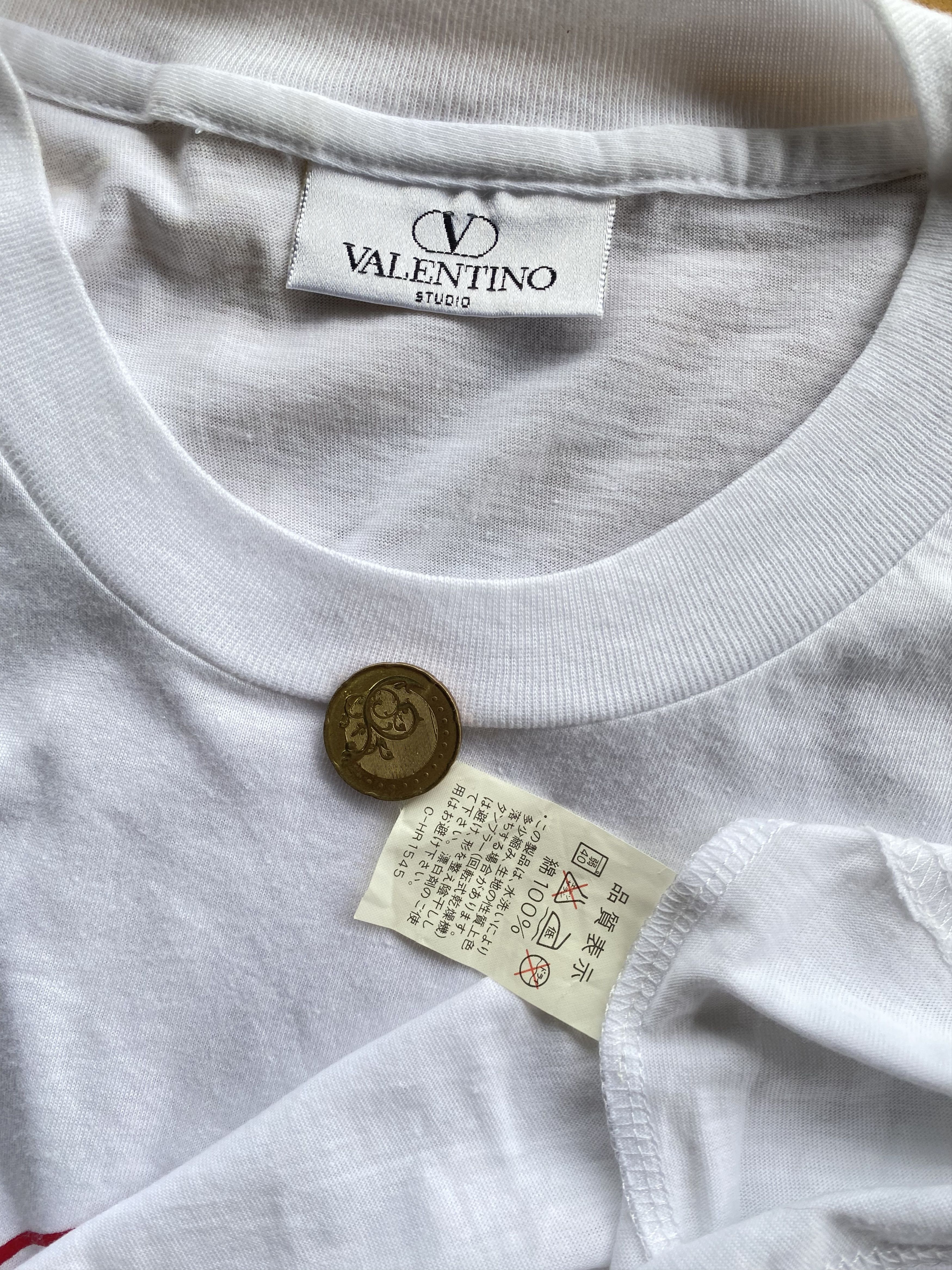 Valentino 💥 VINTAGE VALENTINO studio branded tee shirt Size US M / EU 48-50 / 2 - 3 Thumbnail