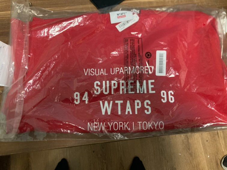 Supreme × Wtaps SUPREME X WTAPS FW21 RED CREWNECK M | Grailed