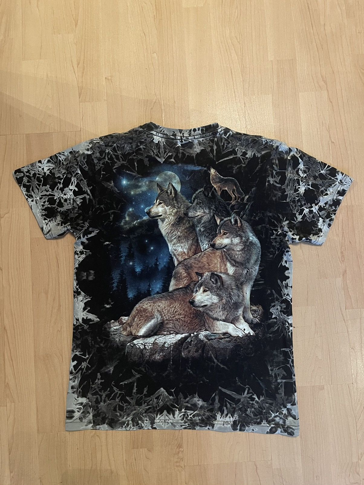 Vintage Vintage 90s Tie dye Wolf t-shirt Size US M / EU 48-50 / 2 - 3 Thumbnail