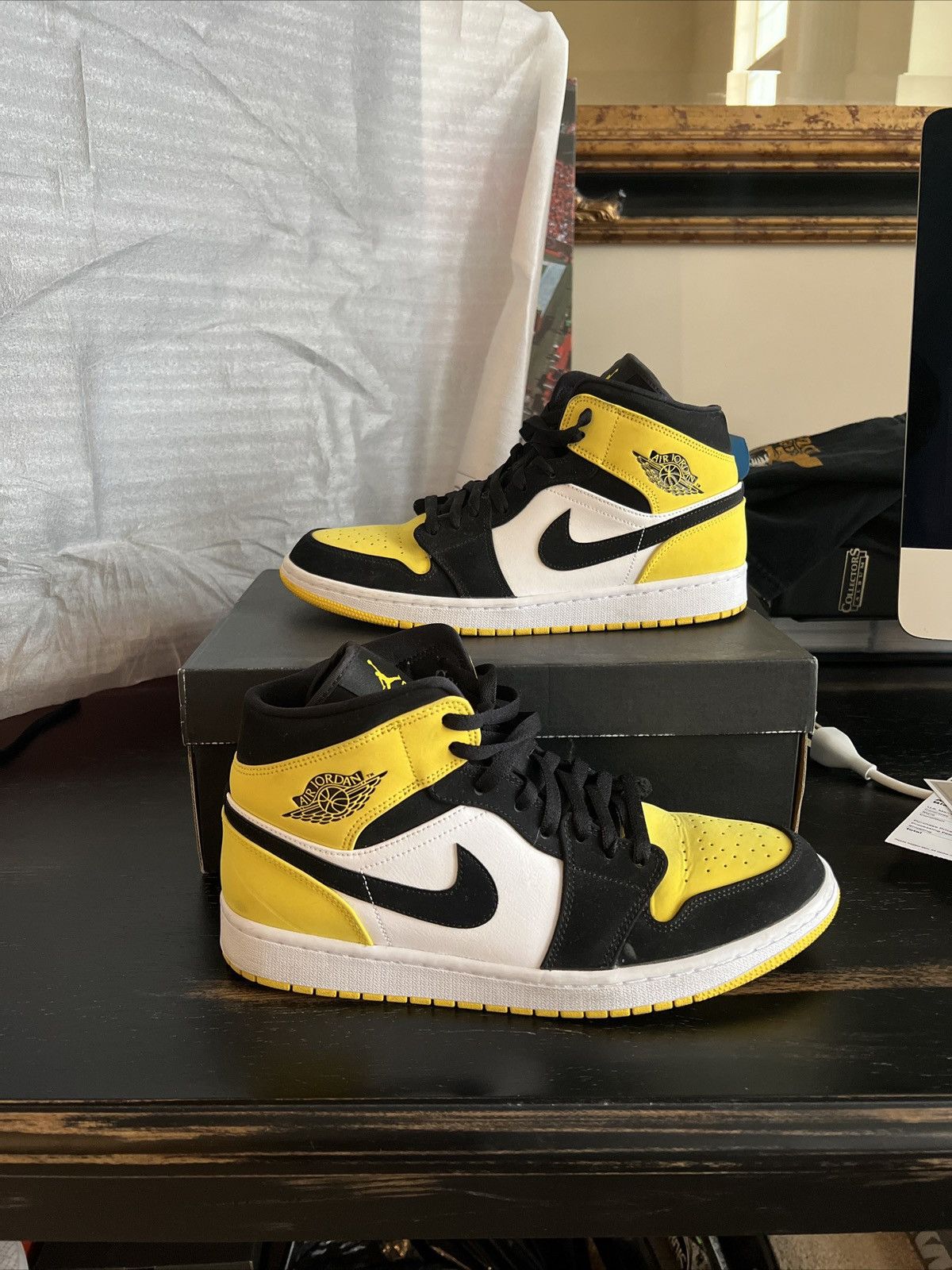 Yellow Toe White And Yellow Jordan Air Jordan Mid SE Yellow Toe