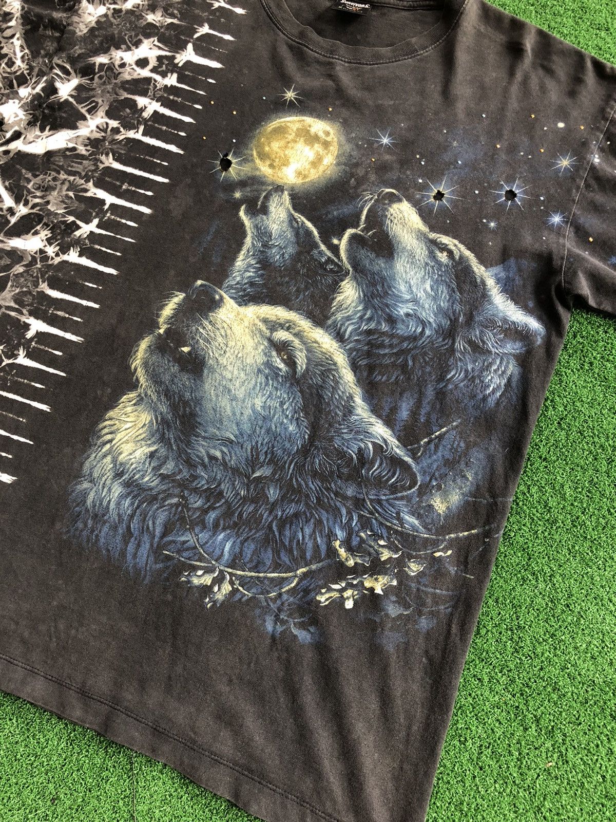 Habitat × Vintage Vintage 90s Wolfs and Moon T-Shirt Rare! Size US XL / EU 56 / 4 - 2 Thumbnail