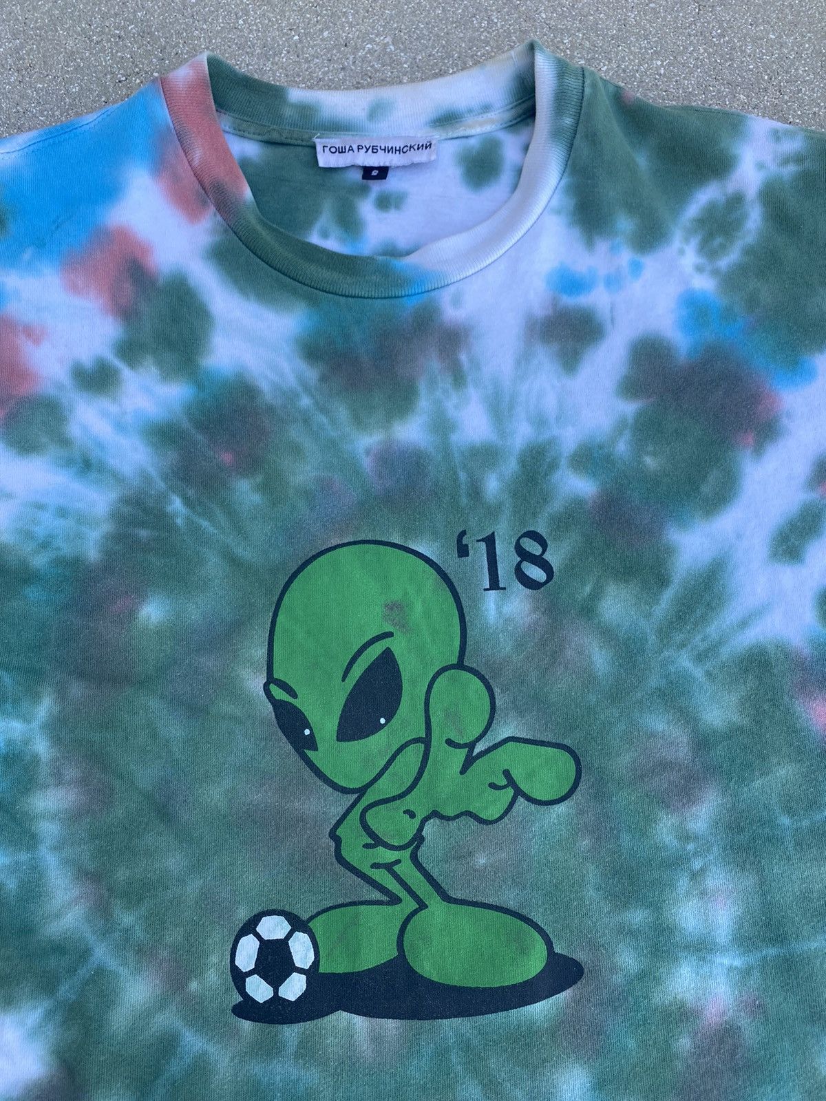 gosha rubchinskiy alien tie dye