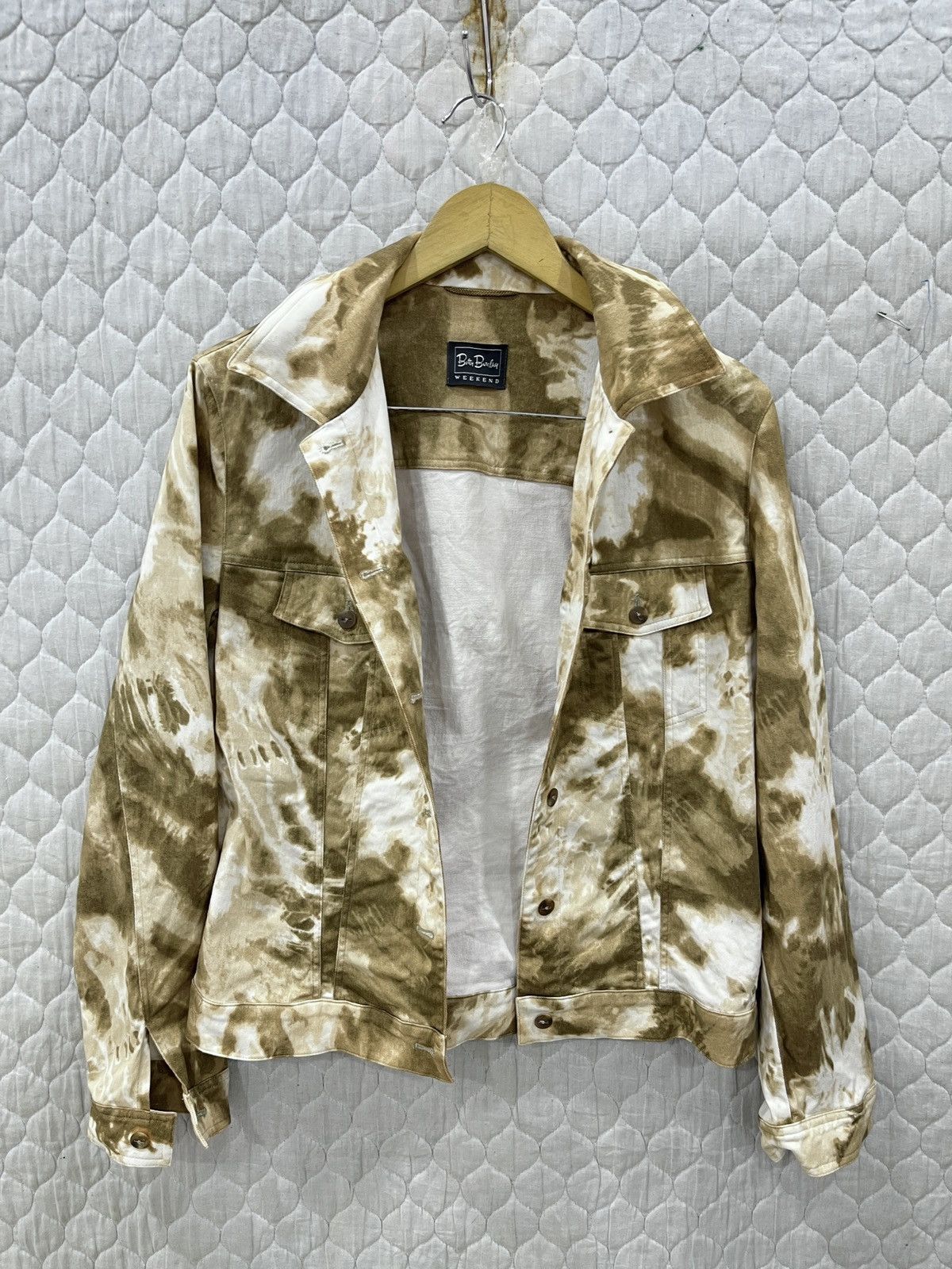 Art Comes First × Hypebeast (Nnn). BETTY BARCLAY HYPEBEAST TYE DYE JACKET Size S / US 4 / IT 40 - 2 Thumbnail