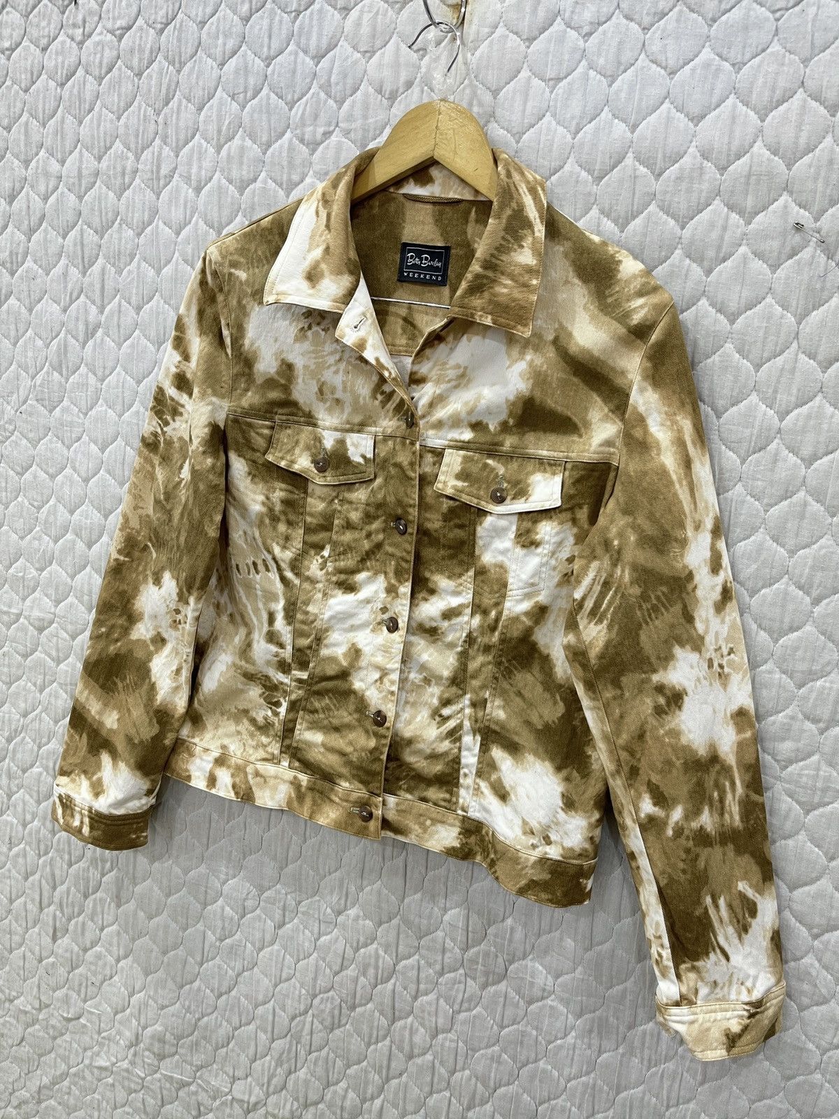 Art Comes First × Hypebeast (Nnn). BETTY BARCLAY HYPEBEAST TYE DYE JACKET Size S / US 4 / IT 40 - 3 Thumbnail