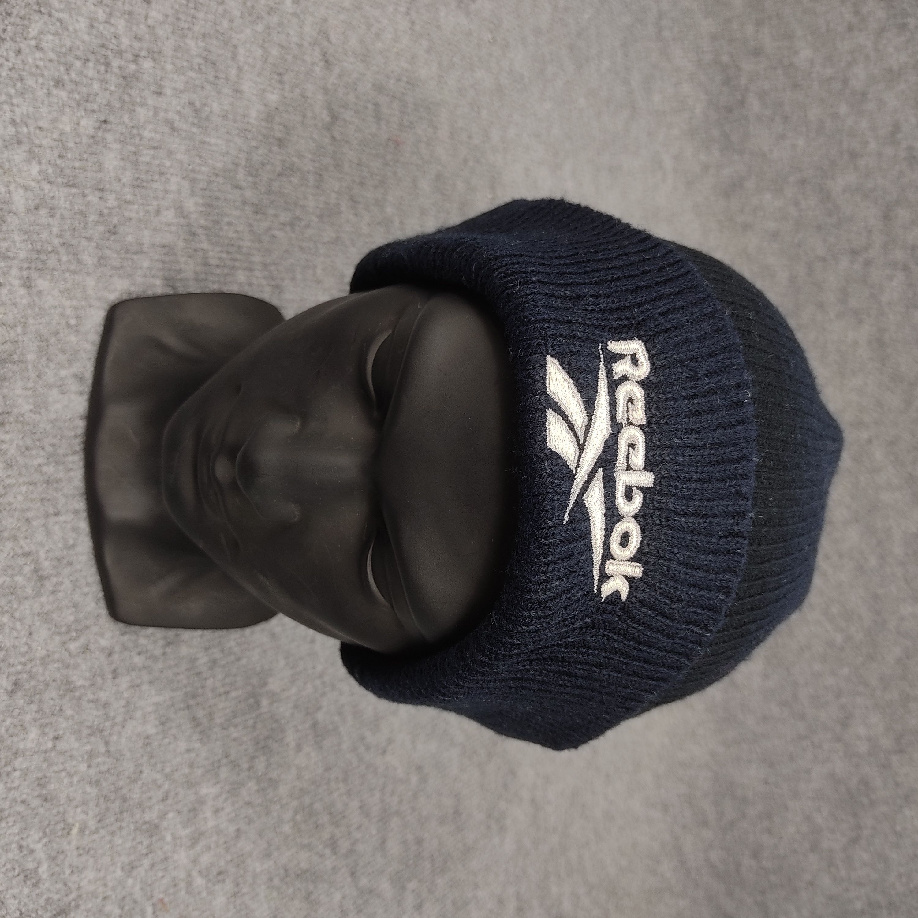 Reebok × Vintage Vintage Reebok Beanie Hat Size ONE SIZE - 1 Thumbnail