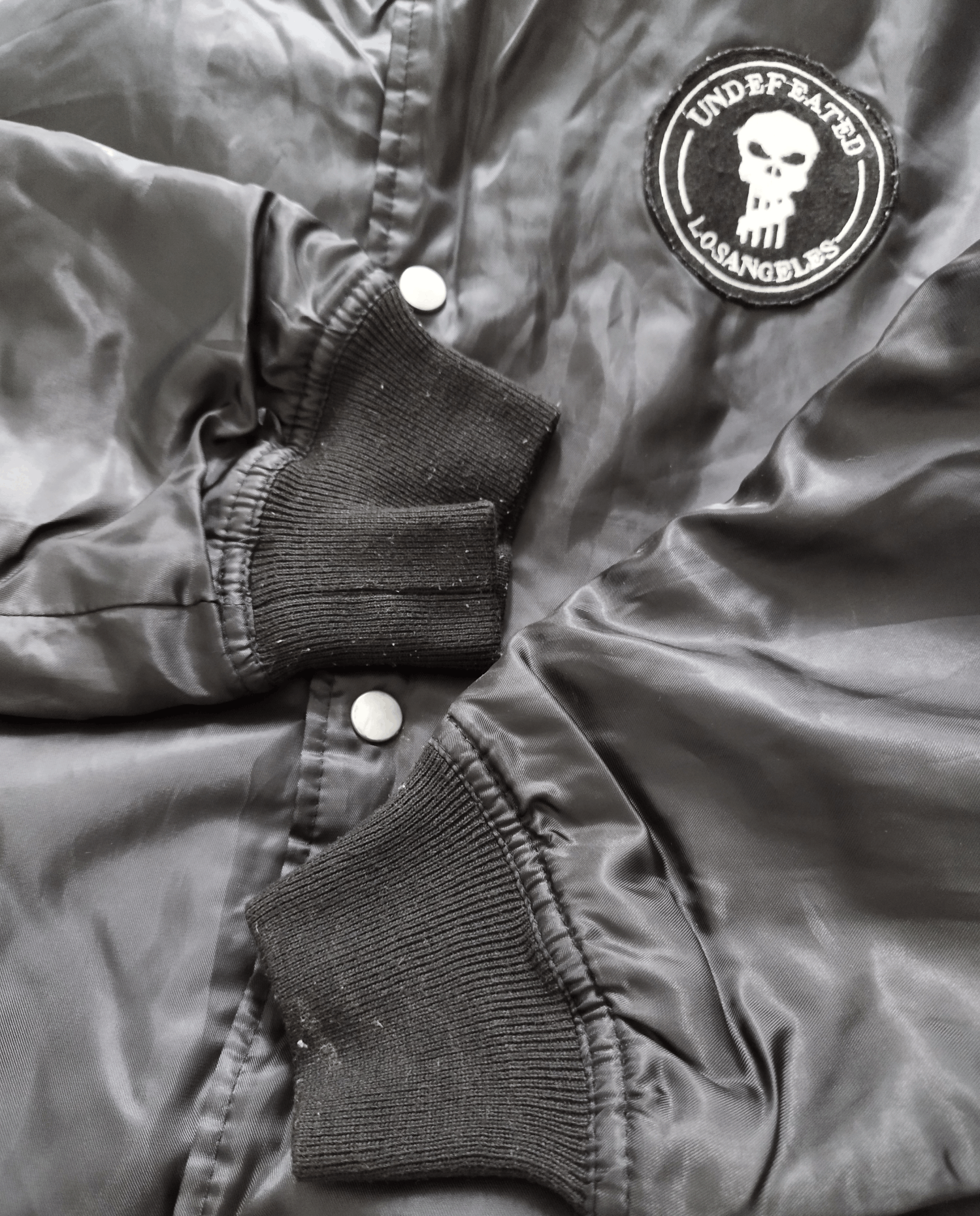 Undefeated Undefeated Skull Thermolite Black Bomber Jacket Size US XL / EU 56 / 4 - 7 Thumbnail