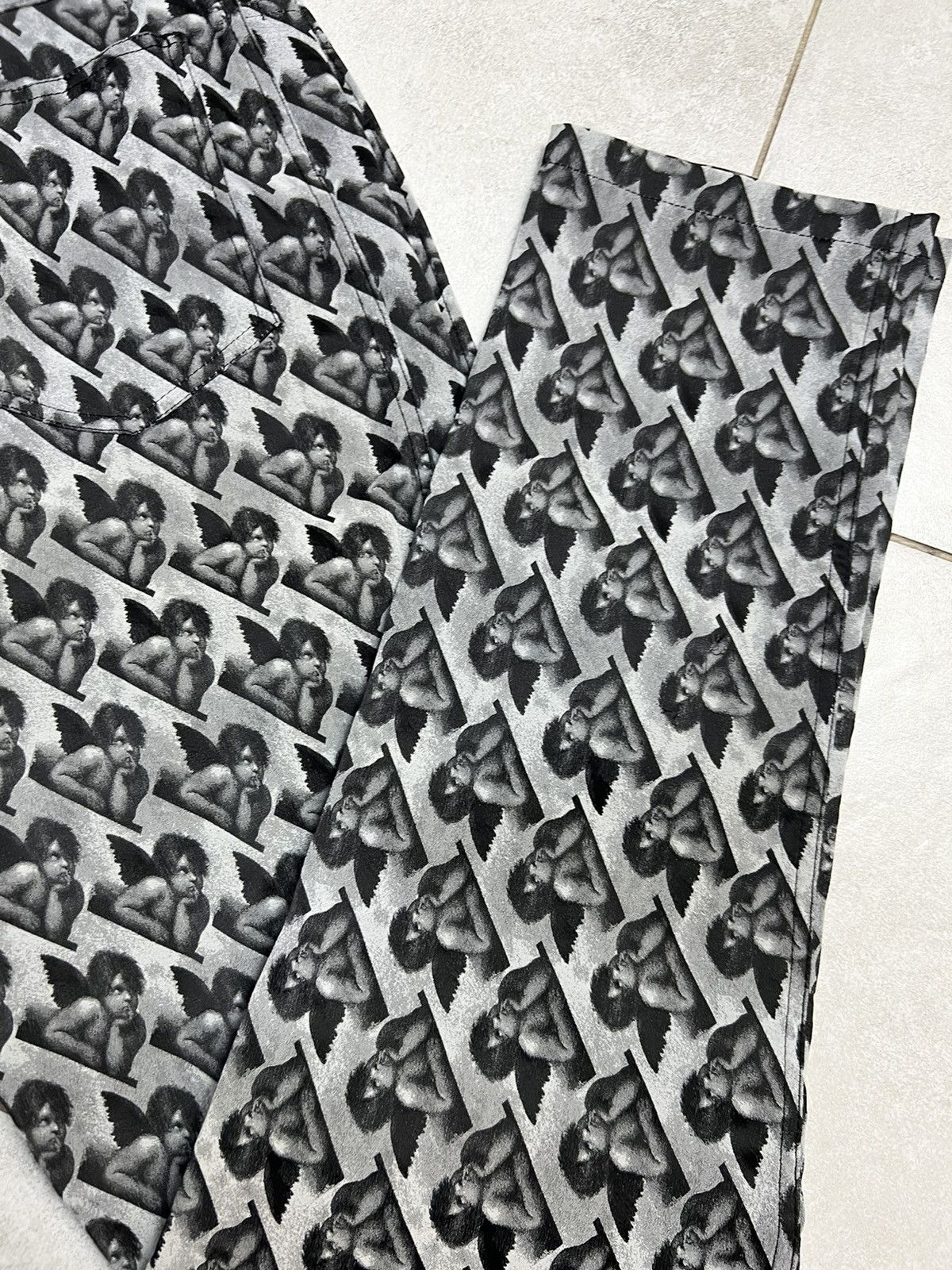 Other Rare Influenza Cupids All Over Print Avant Garde Pants Hype Size US 30 / EU 46 - 6 Thumbnail