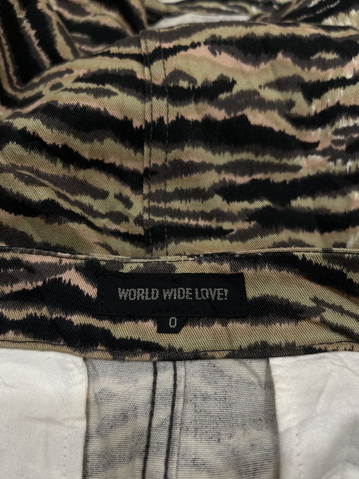 Hypebeast × Japanese Brand (Nnn). WORLD WIDE LOVE! JAPANESE HYPEBEAST SKIRT Size 27" / US 4 / IT 40 - 11 Thumbnail
