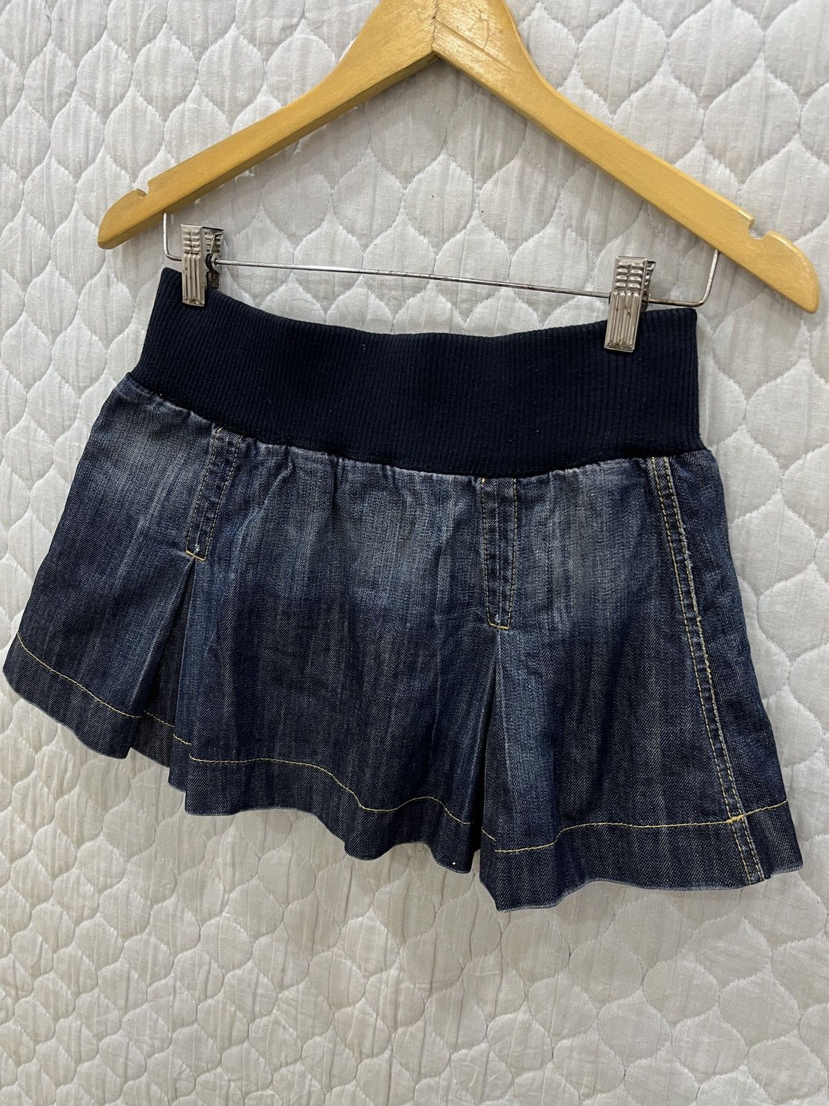 Hypebeast (Nnn). TRF DENIM RULES HYPEBEAST SKIRT Size 26" / US 2 / IT 38 - 5 Thumbnail