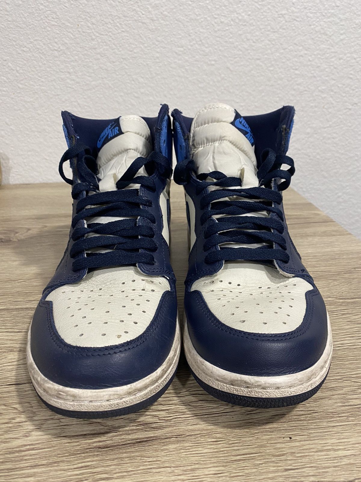 Jordan Brand Jordan 1 Obsidian Size US 10.5 / EU 43-44 - 2 Thumbnail