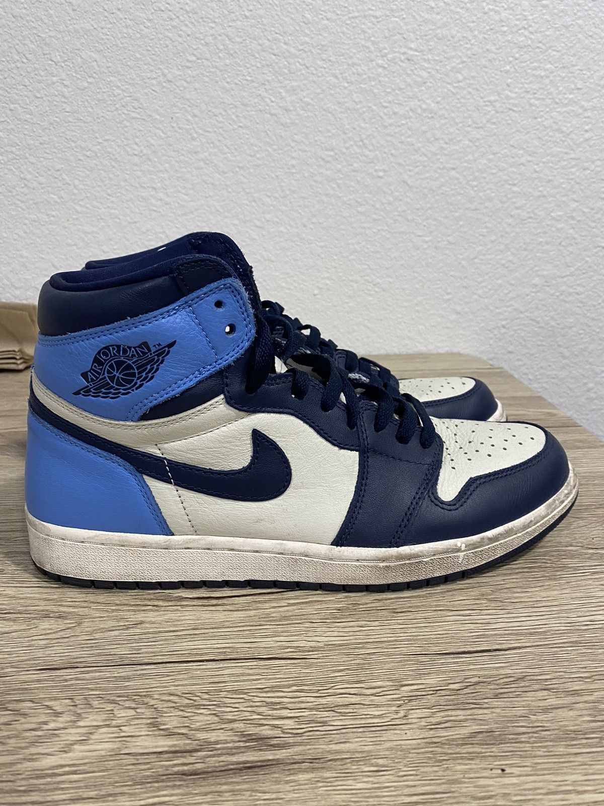 Jordan Brand Jordan 1 Obsidian Size US 10.5 / EU 43-44 - 4 Thumbnail