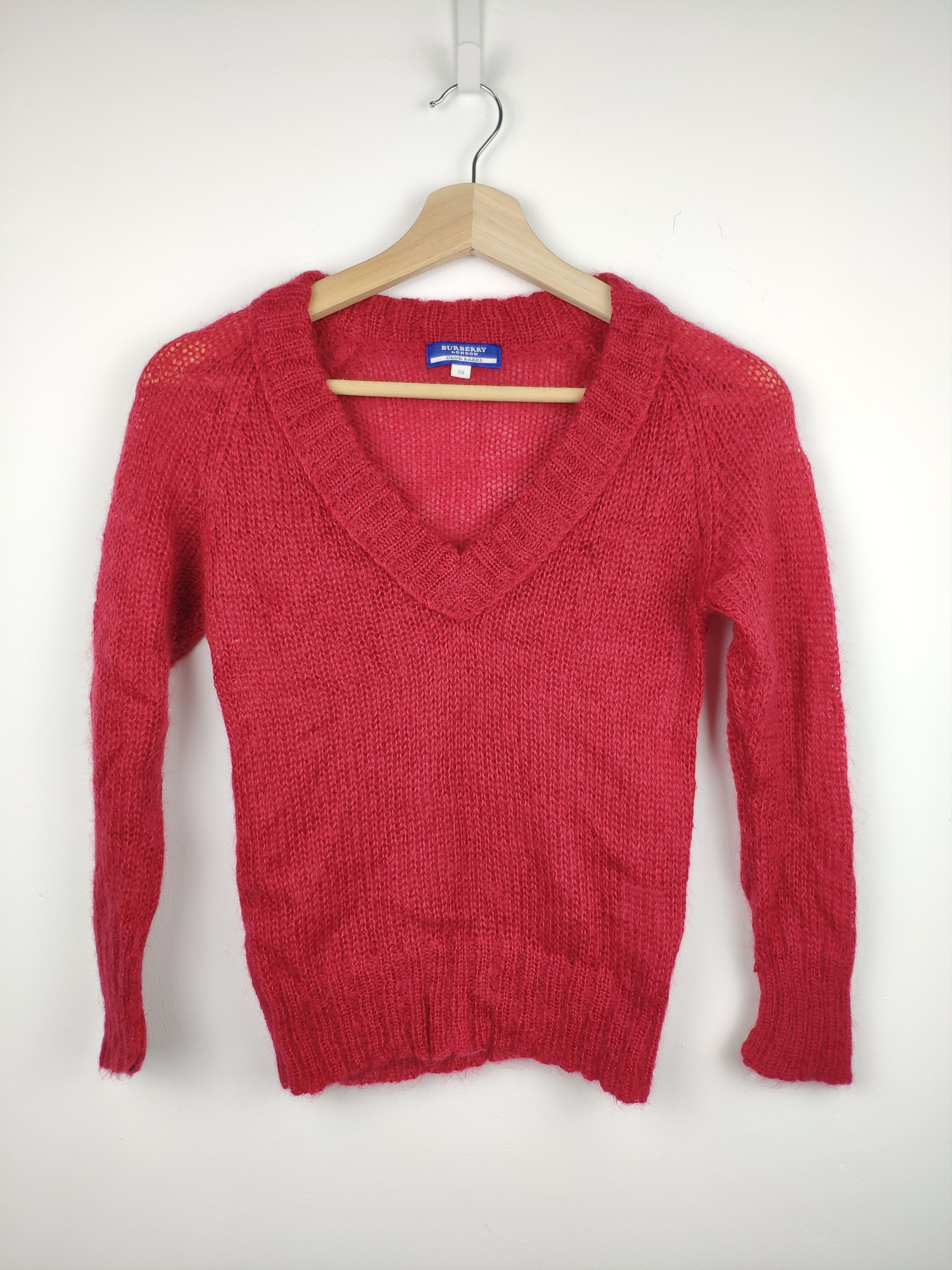 Burberry Vintage Burberry Fishnet Wool Knit Sweater Size XS / US 0-2 / IT 36-38 - 1 Thumbnail