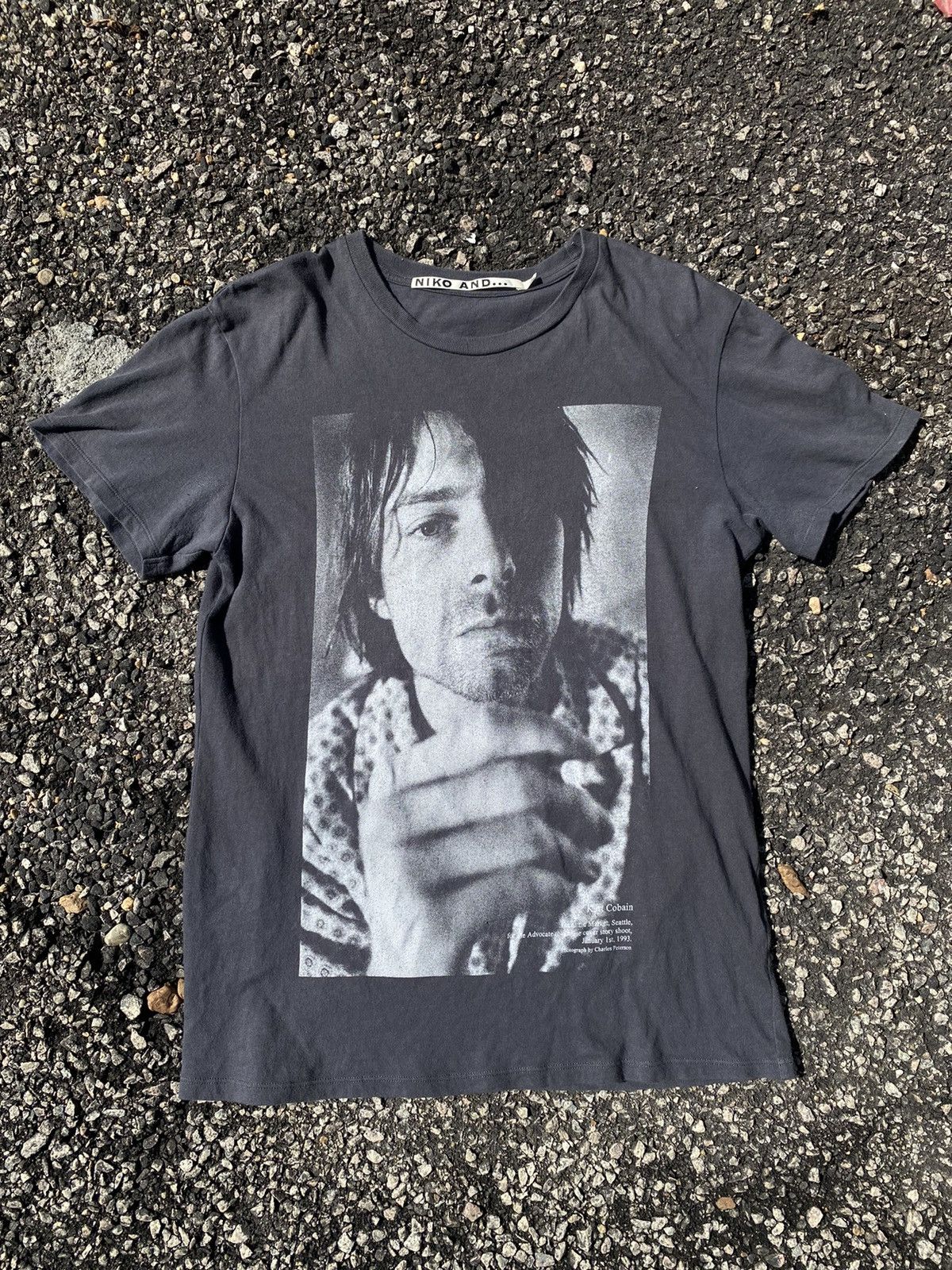 Nirvana × Vintage Vintage Nirvana Kurt Cobain Photo Tee 1993 T Shirt Size US M / EU 48-50 / 2 - 4 Thumbnail